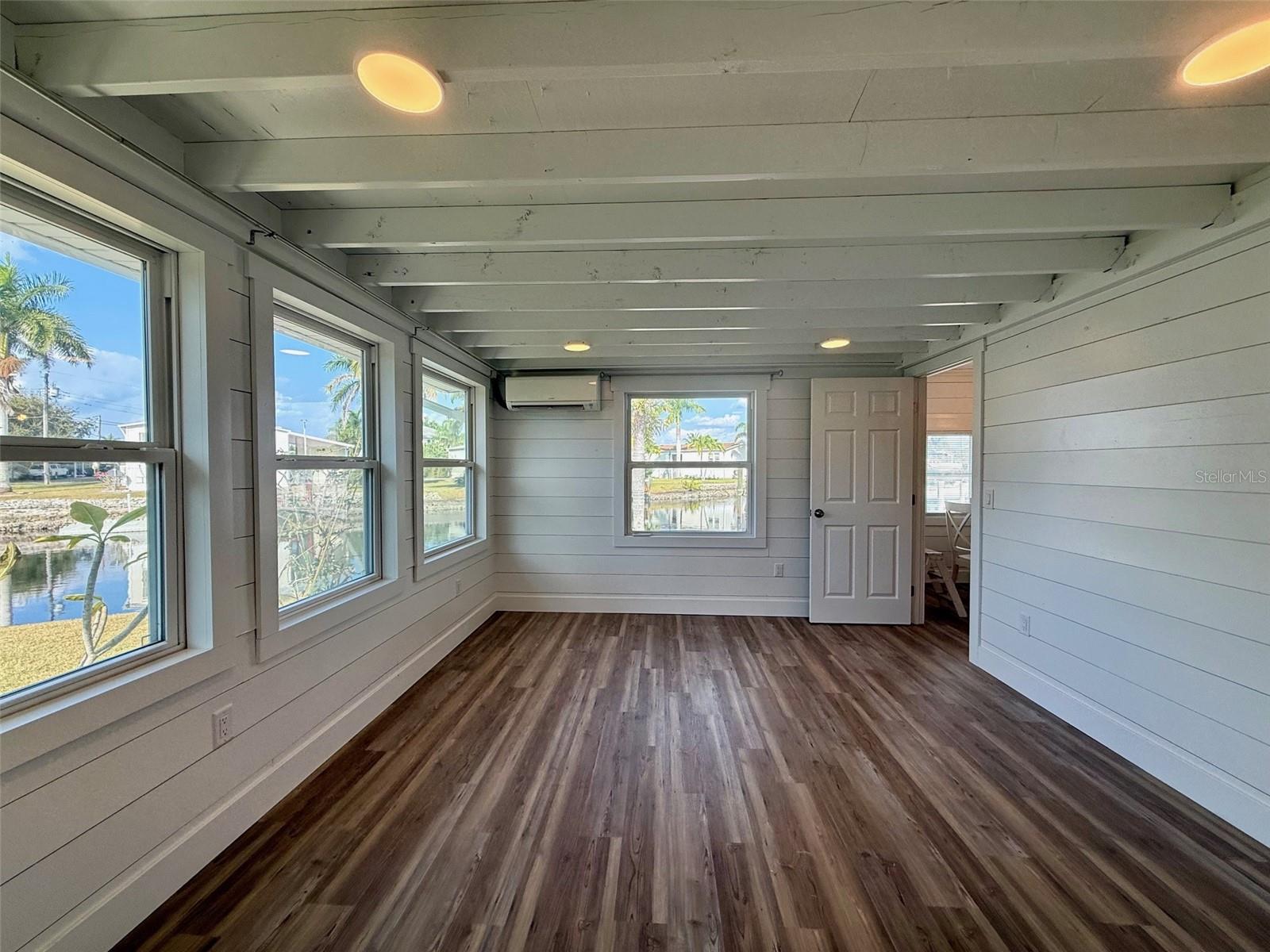 Image 29 of 59 For 740 Deauville Drive