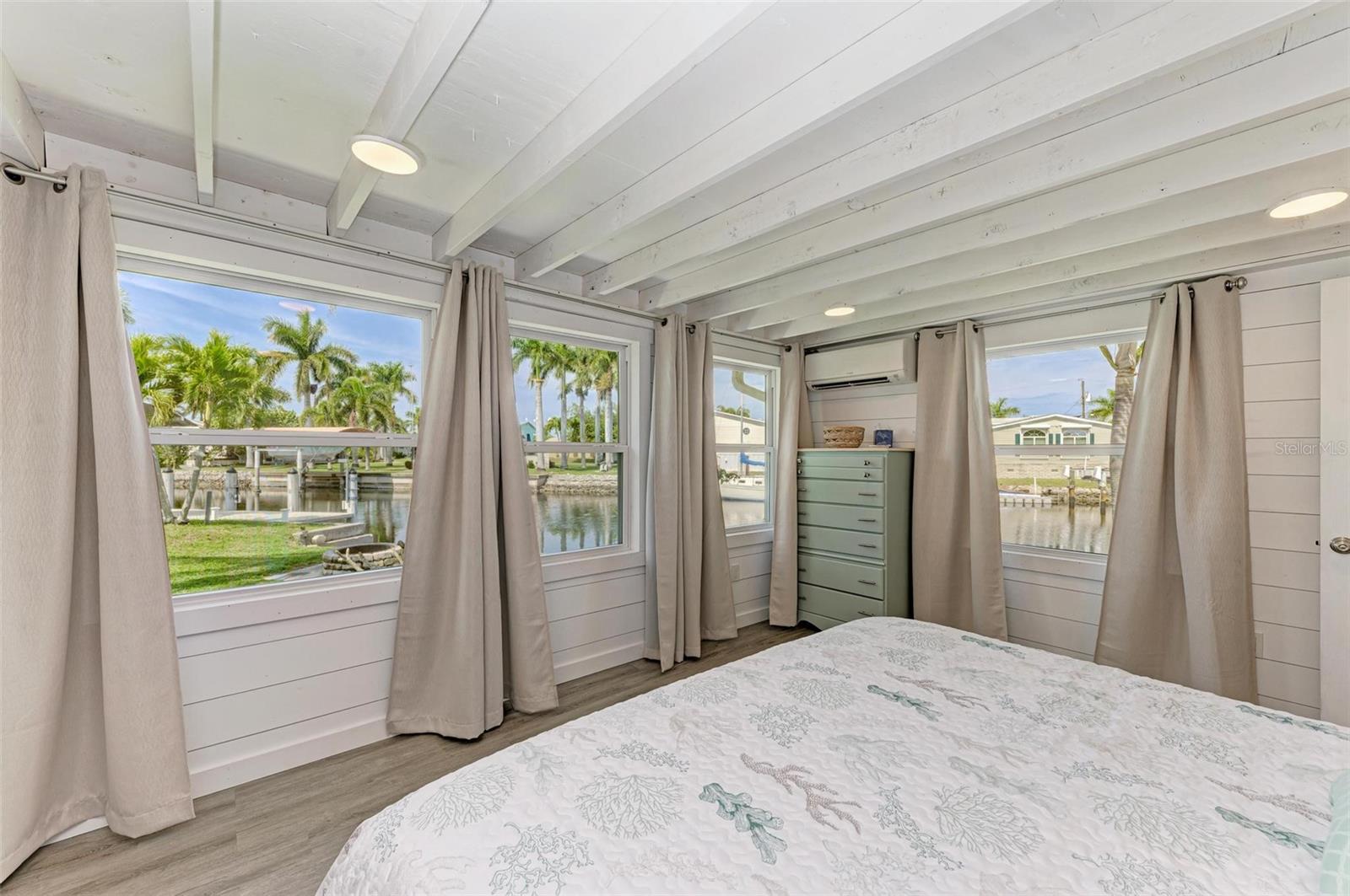 Image 33 of 59 For 740 Deauville Drive