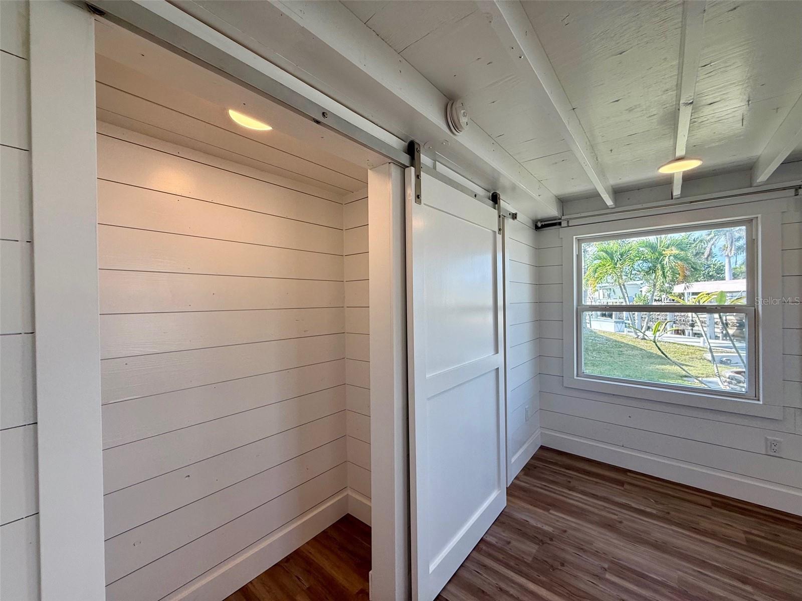 Image 34 of 59 For 740 Deauville Drive