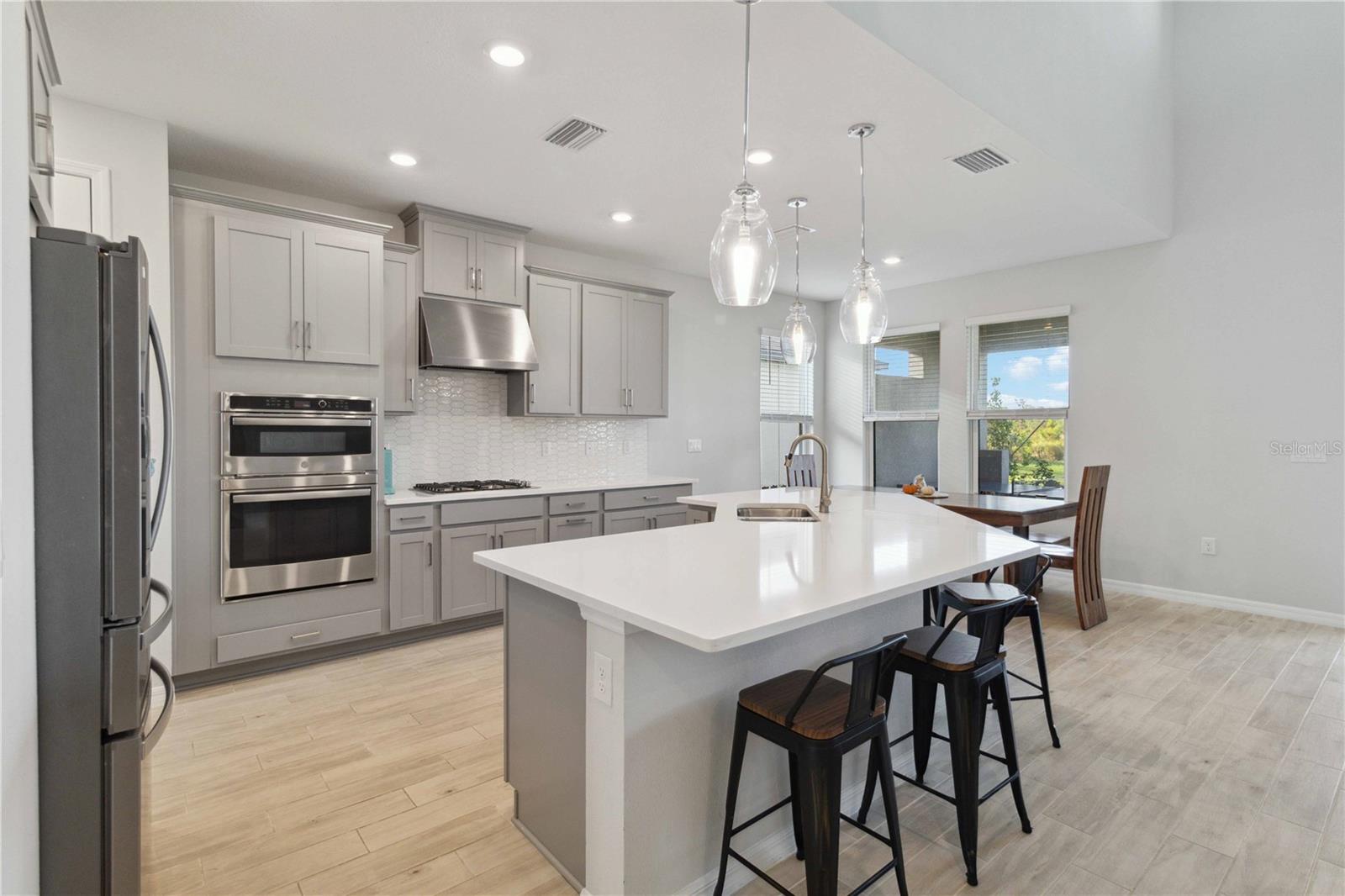 Image 11 of 65 For 5660 Blue Reef Place