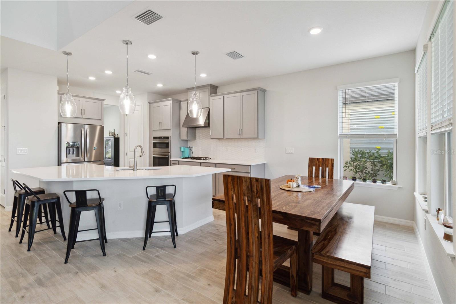 Image 16 of 65 For 5660 Blue Reef Place