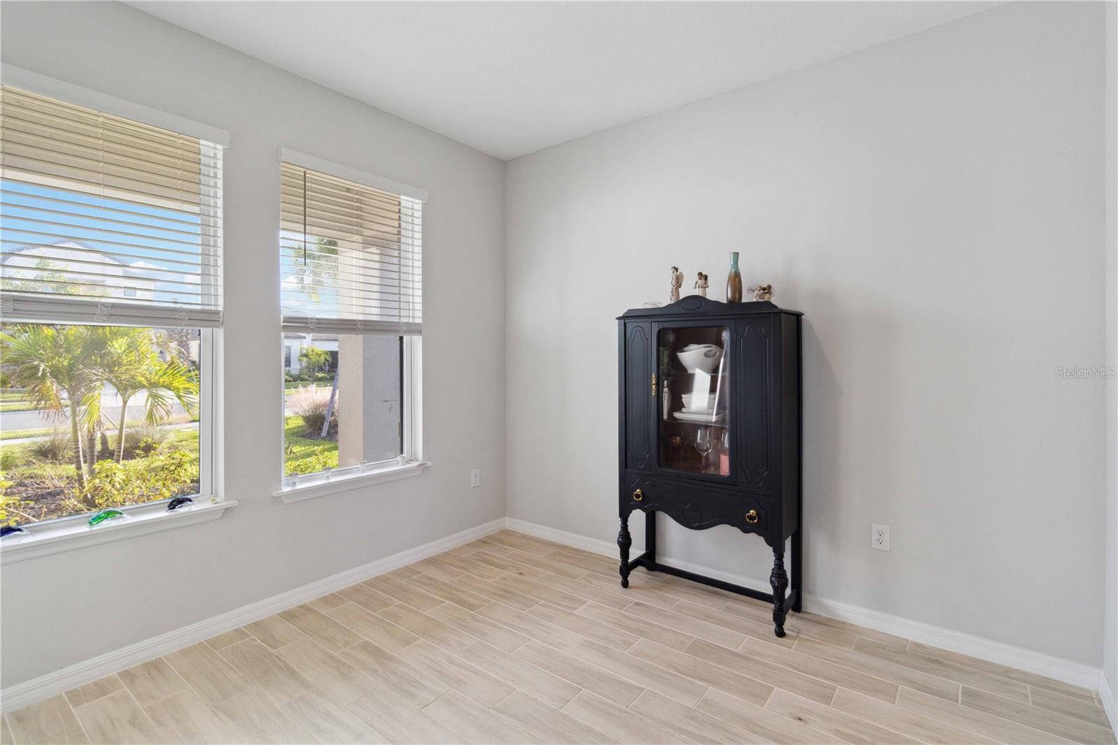 Image 19 of 65 For 5660 Blue Reef Place