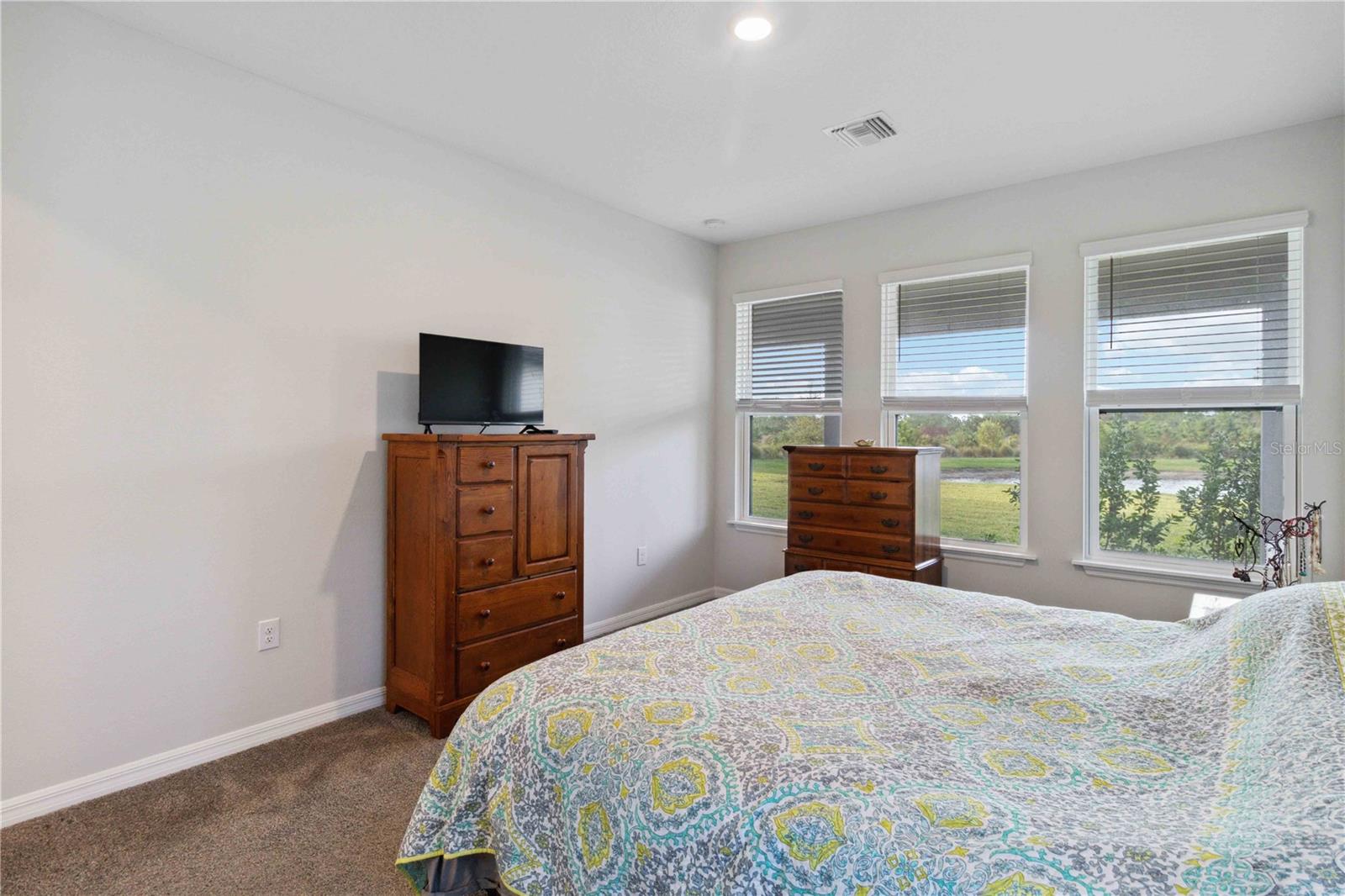 Image 23 of 65 For 5660 Blue Reef Place