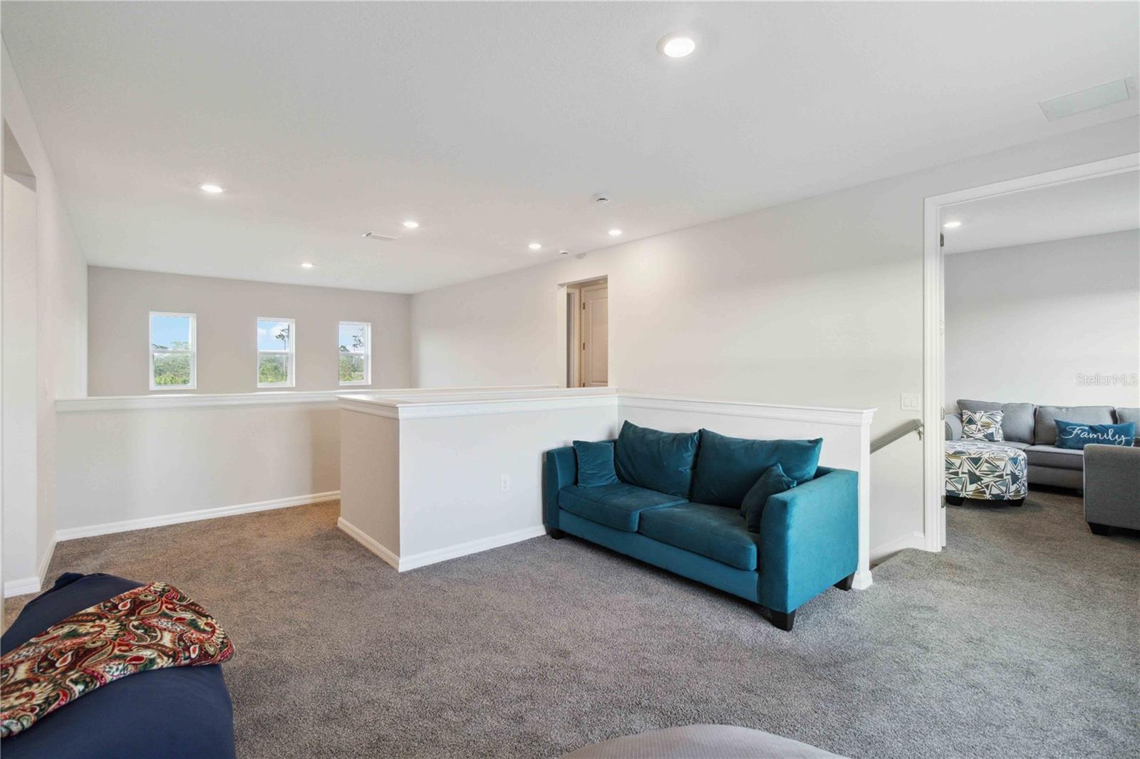 Image 36 of 65 For 5660 Blue Reef Place