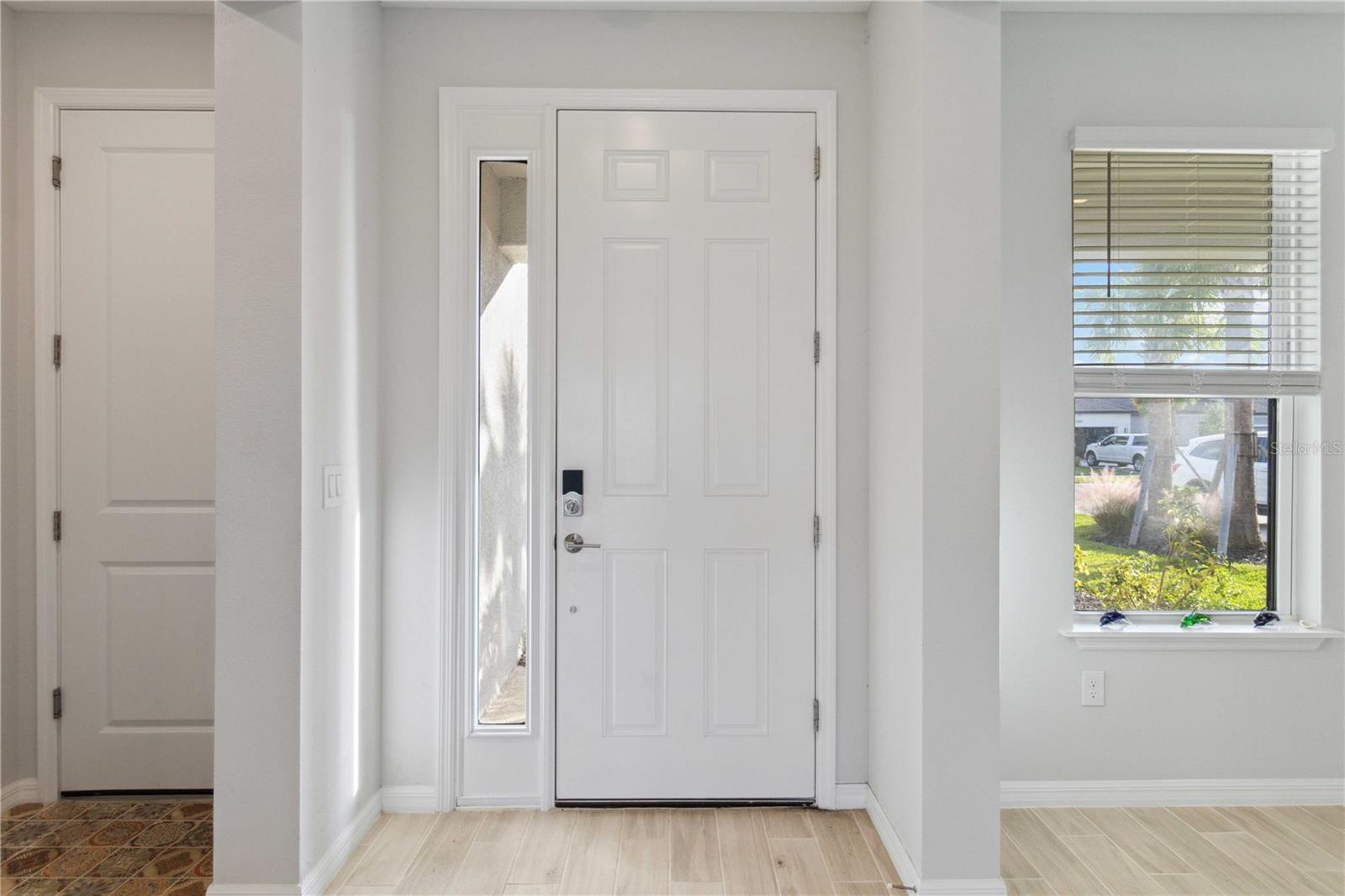 Image 6 of 65 For 5660 Blue Reef Place