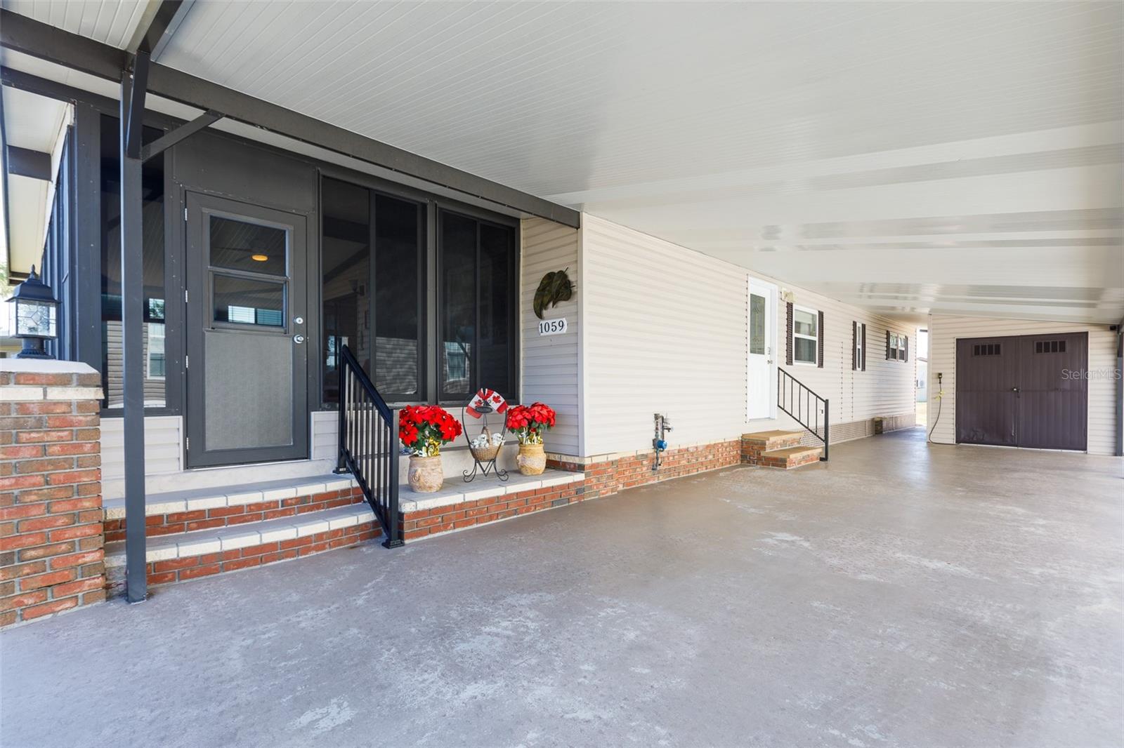 Image 2 of 61 For 2100 Kings Highway W 1059