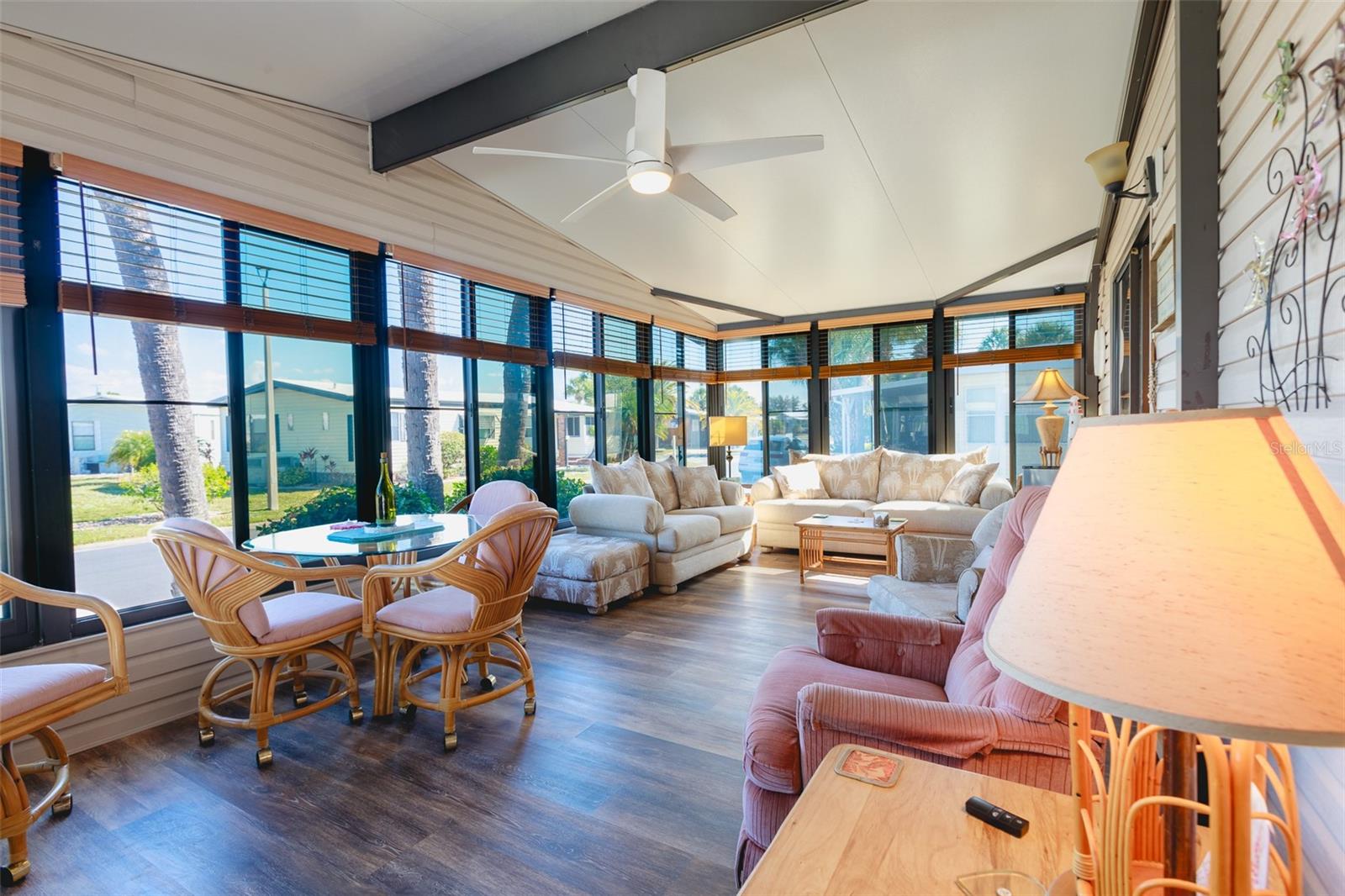 Image 3 of 61 For 2100 Kings Highway W 1059