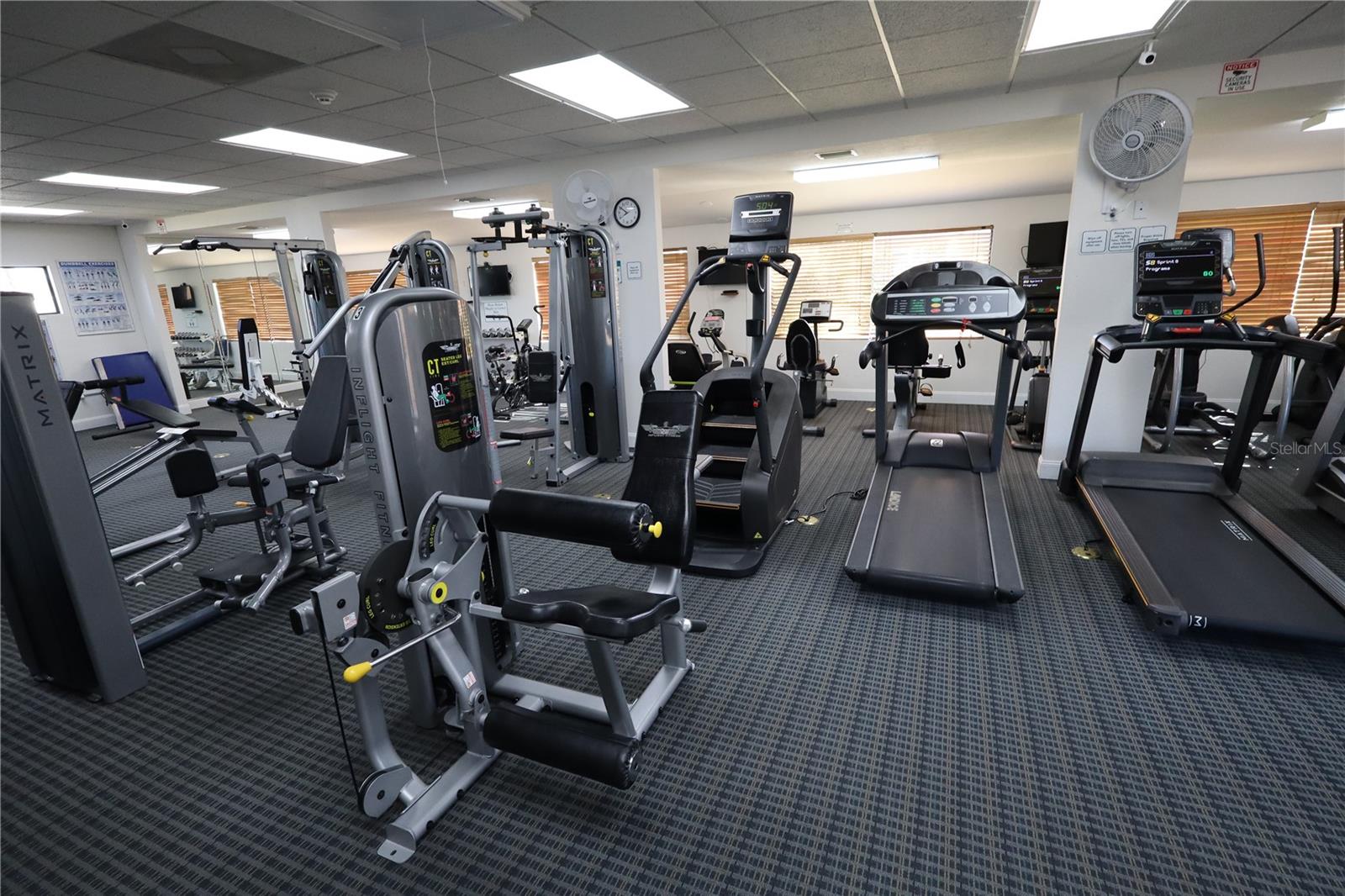 Image 45 of 61 For 2100 Kings Highway W 1059