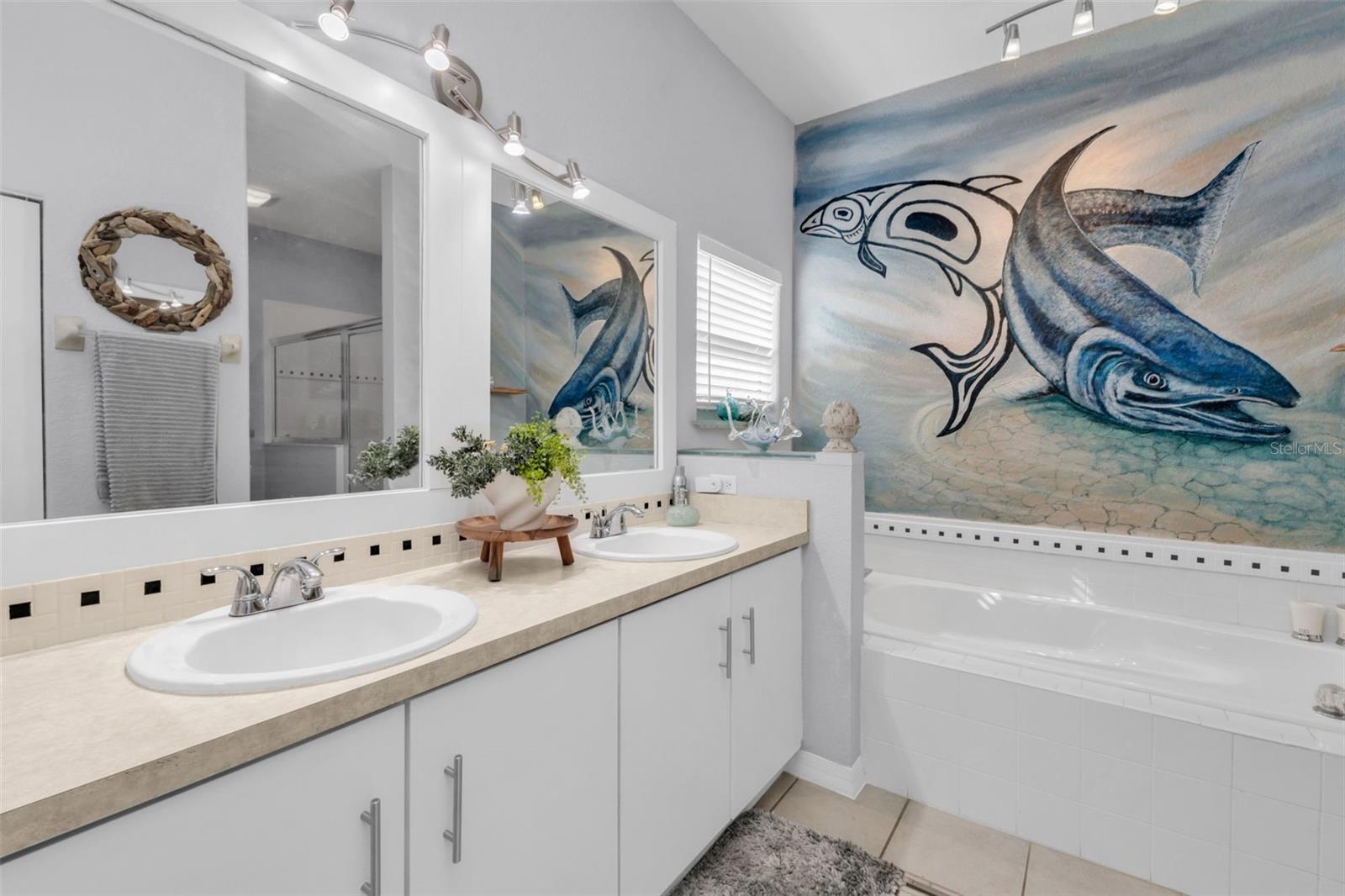 Image 18 of 43 For 1644 Palace Court