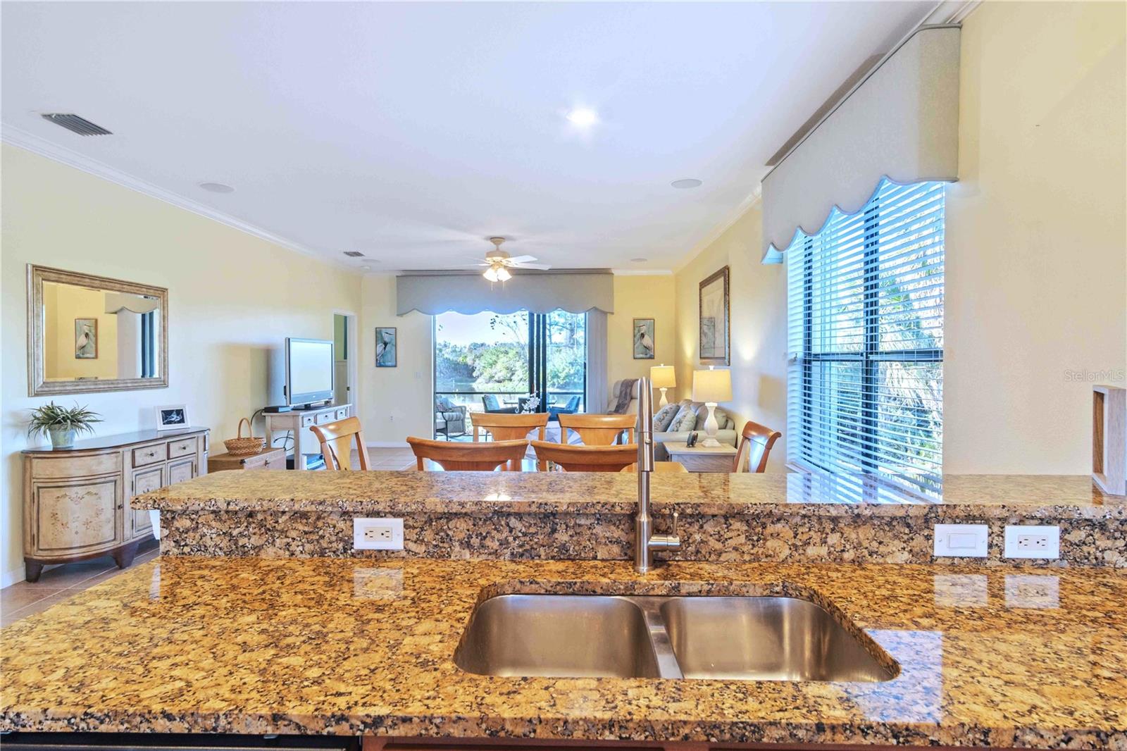 Image 19 of 83 For 2619 Valerian Way