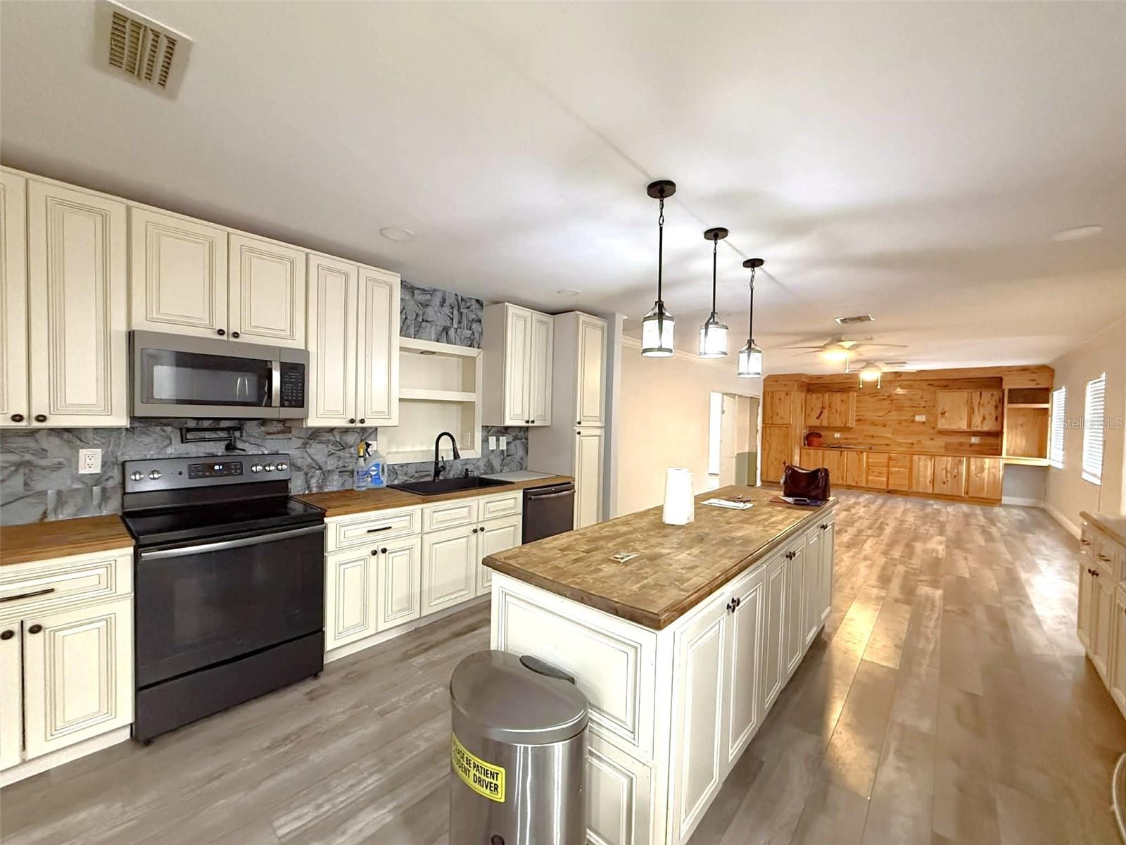 Image 5 of 29 For 22508 Bolanos Court