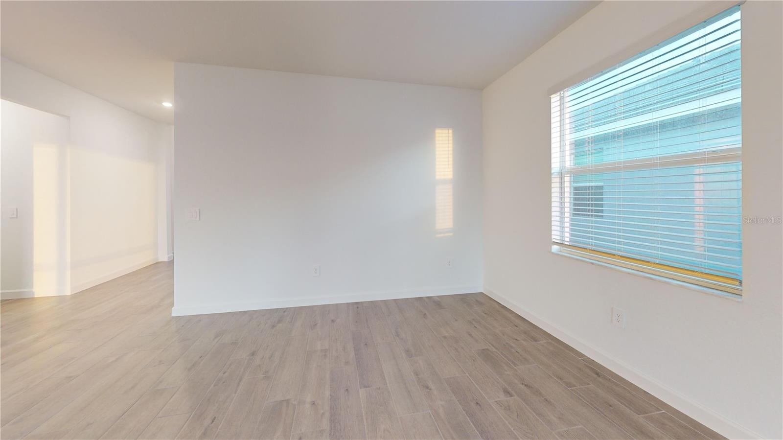 Image 22 of 31 For 8318 Waterscape Rd