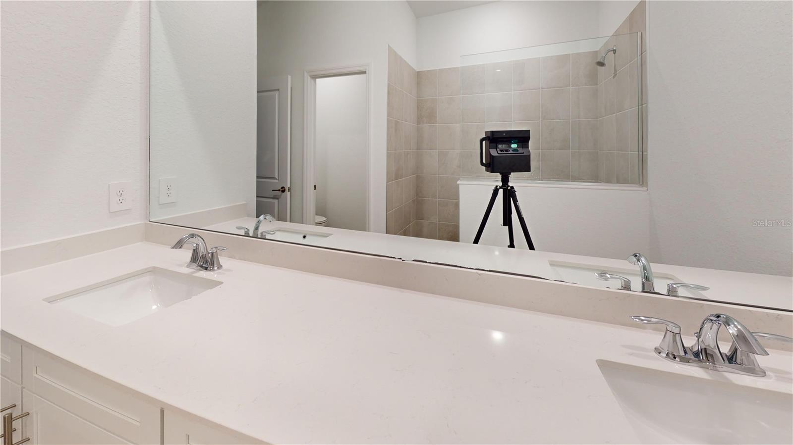 Image 7 of 31 For 8318 Waterscape Rd