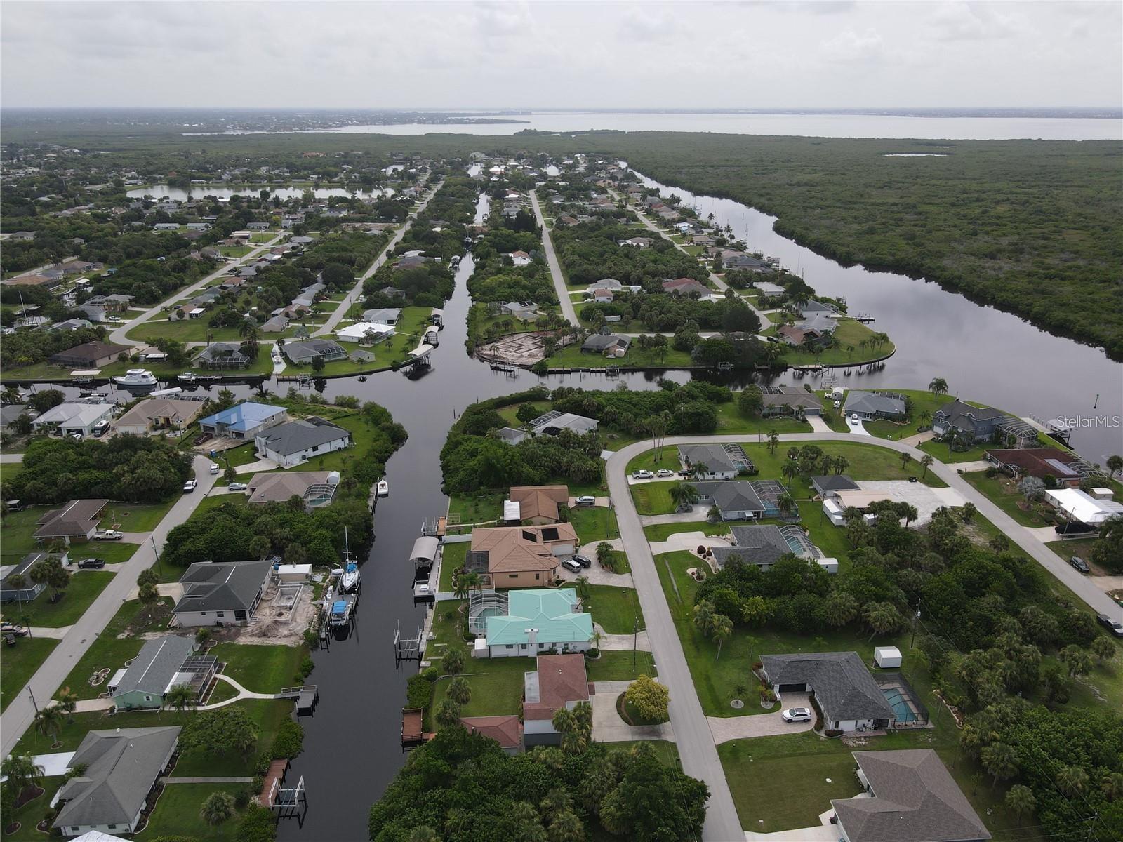 Image 7 of 7 For 18694 Arapahoe Circle