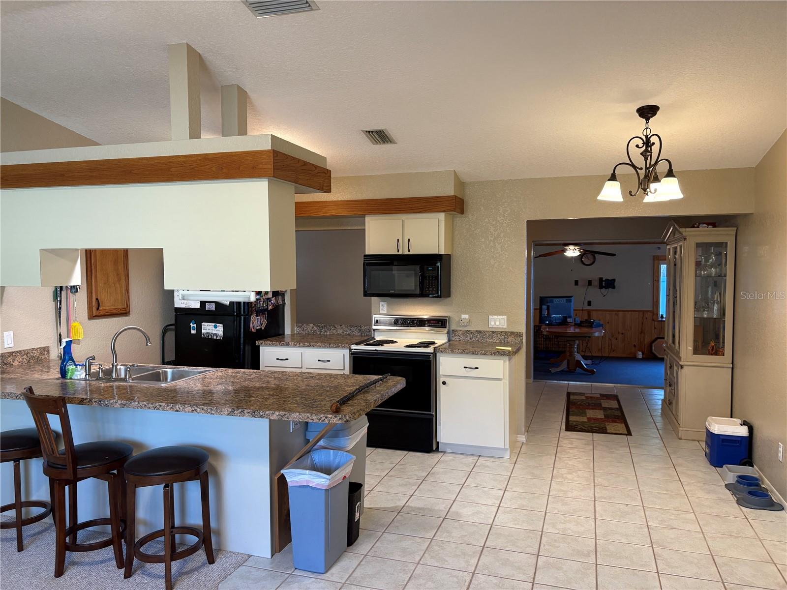 Image 17 of 35 For 2409 Dando Street