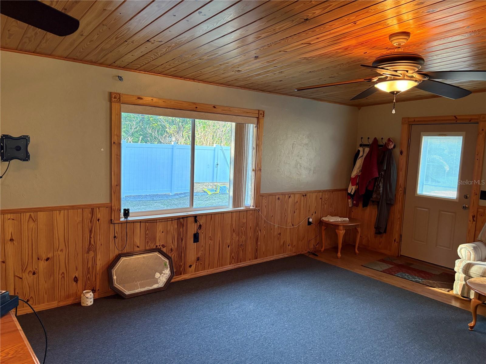 Image 23 of 35 For 2409 Dando Street