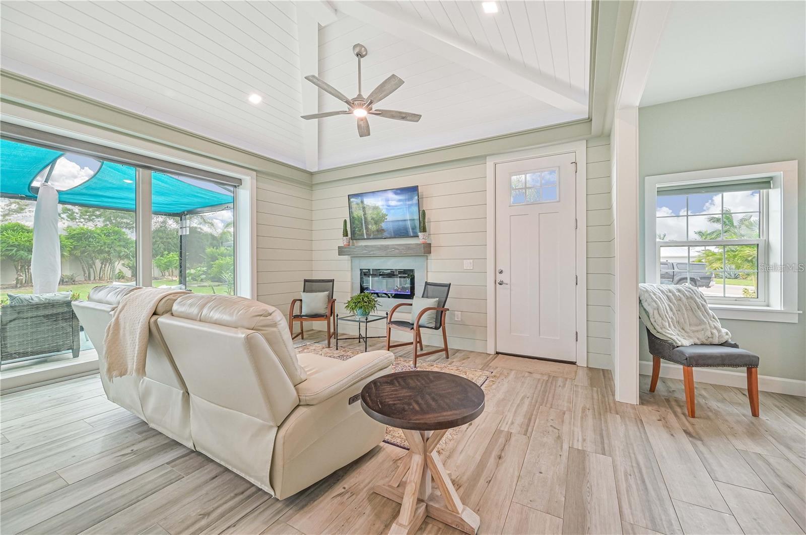 Image 12 of 47 For 8664 Sand Crane Circle