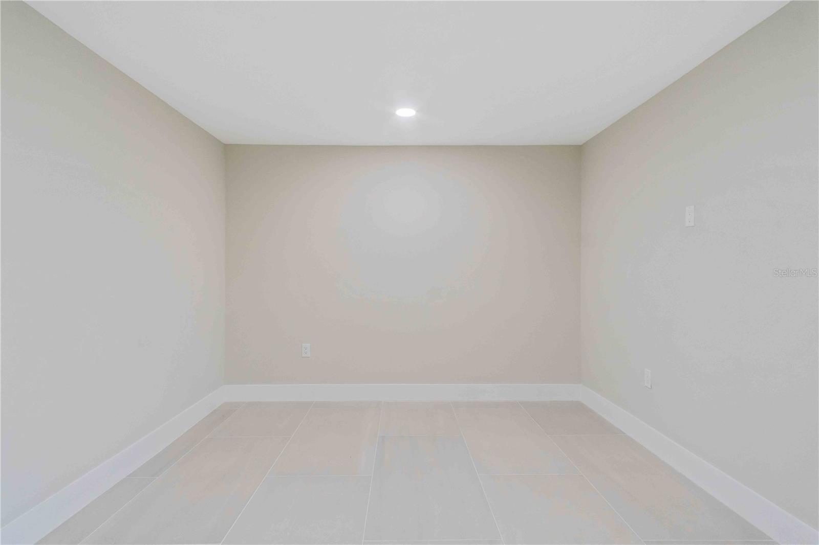 Image 32 of 74 For 3400 Gulfbreeze Lane