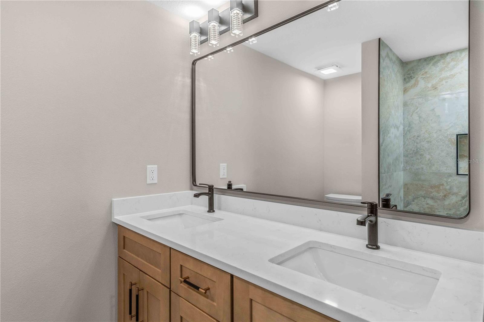 Image 38 of 74 For 3400 Gulfbreeze Lane