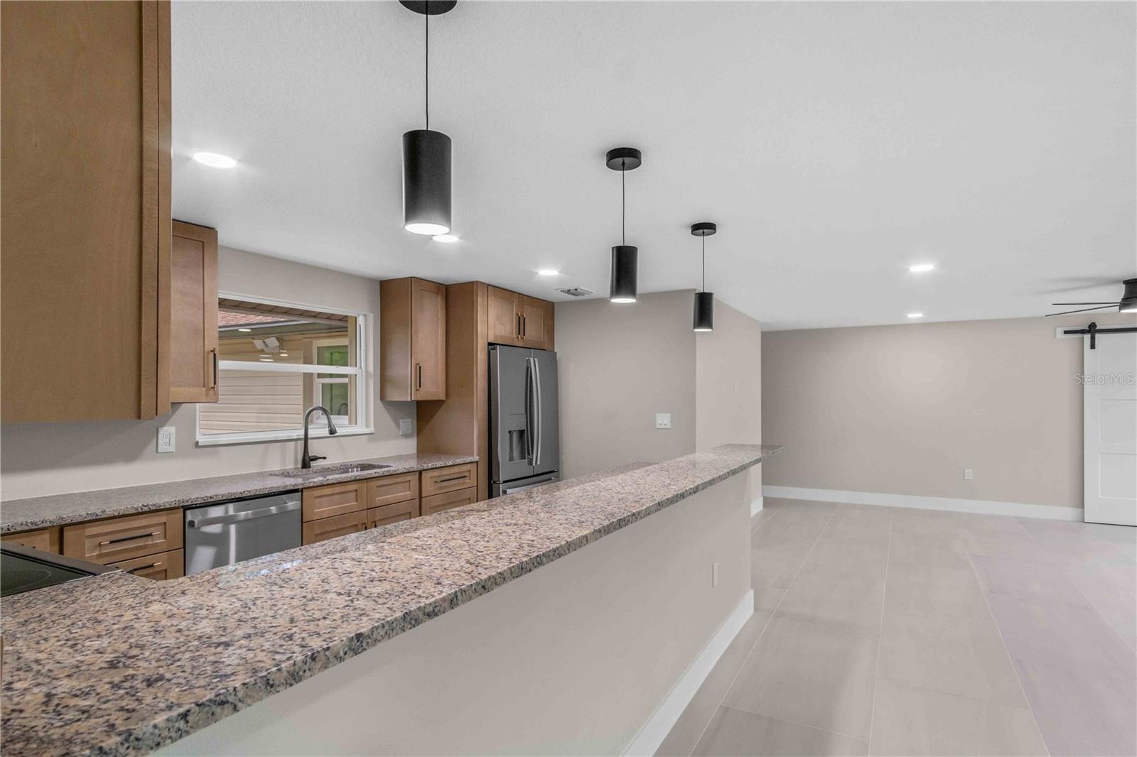 Image 4 of 74 For 3400 Gulfbreeze Lane