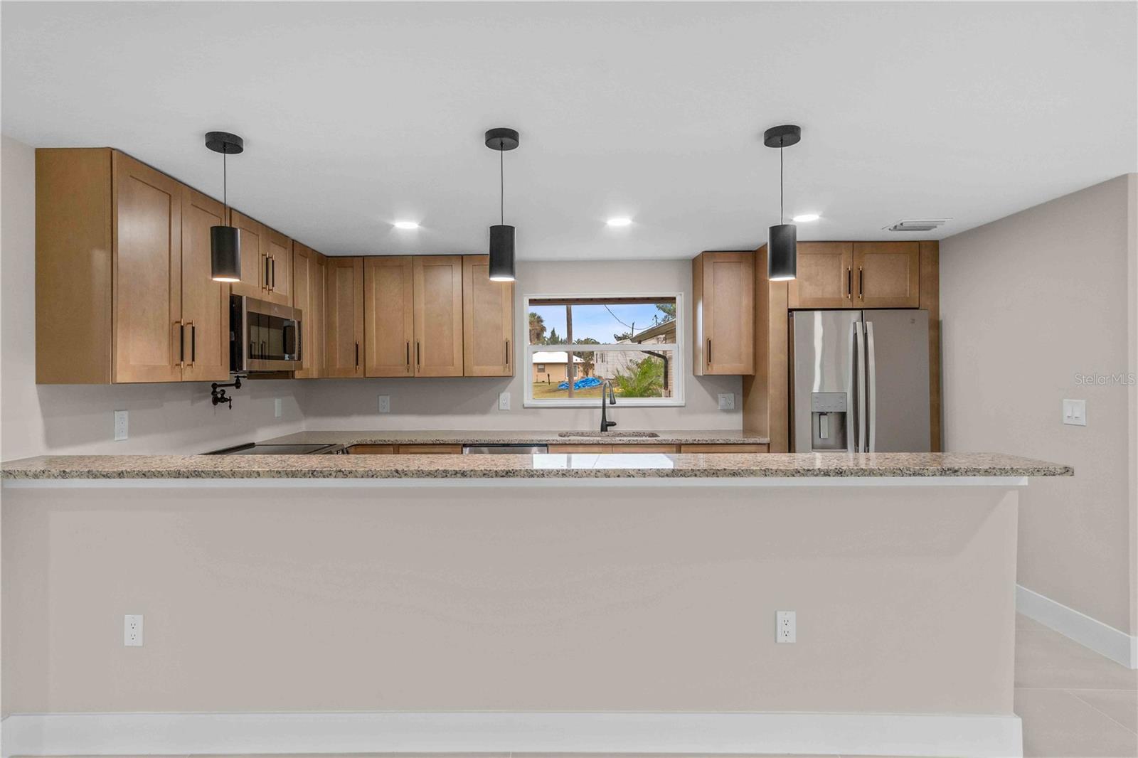 Image 5 of 74 For 3400 Gulfbreeze Lane