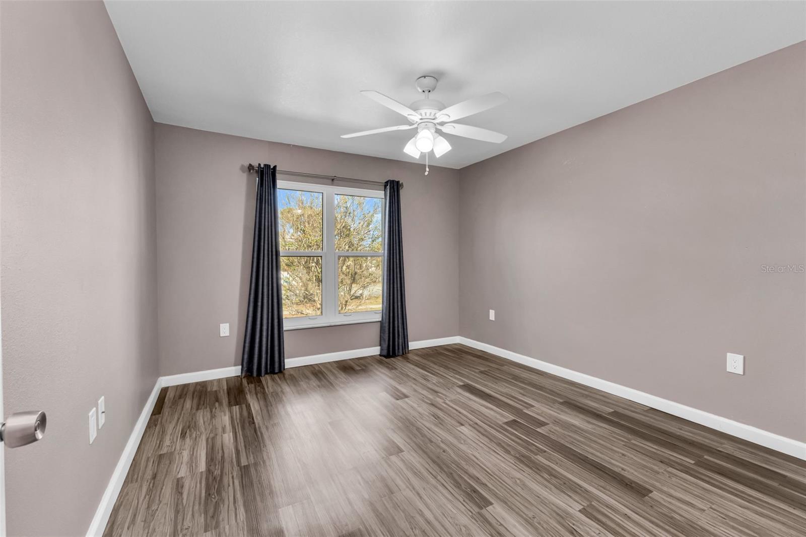 Image 20 of 51 For 21267 Gertrude Avenue 212