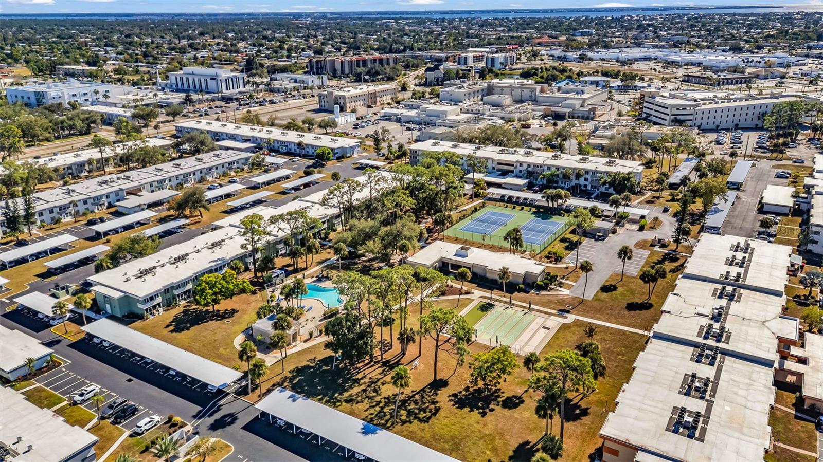 Image 34 of 51 For 21267 Gertrude Avenue 212