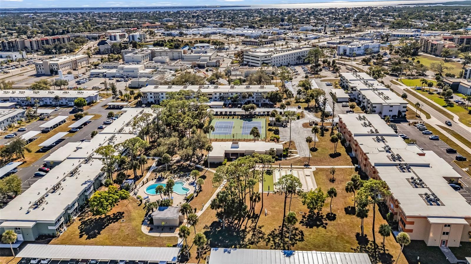 Image 35 of 51 For 21267 Gertrude Avenue 212