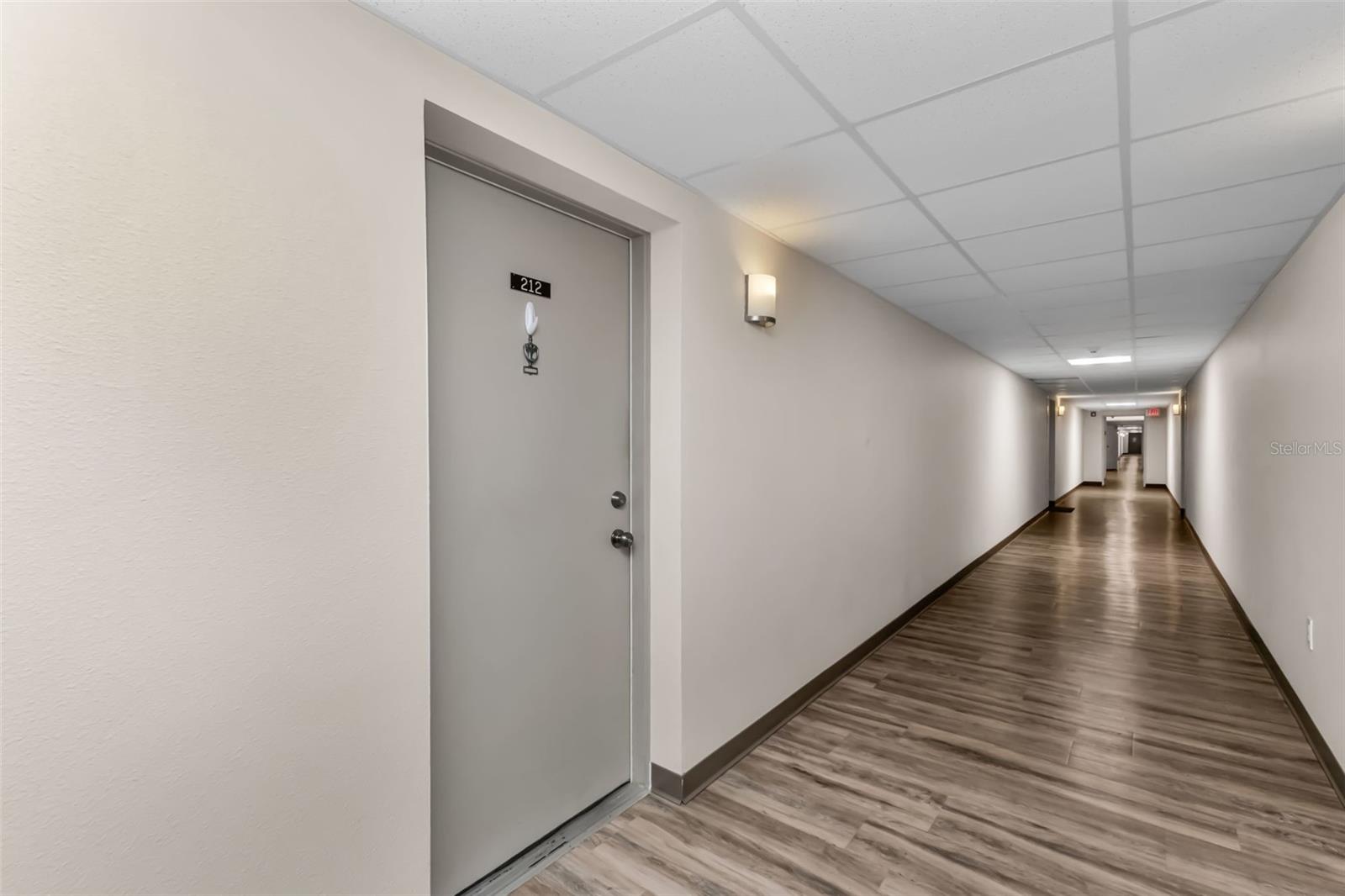 Image 4 of 51 For 21267 Gertrude Avenue 212