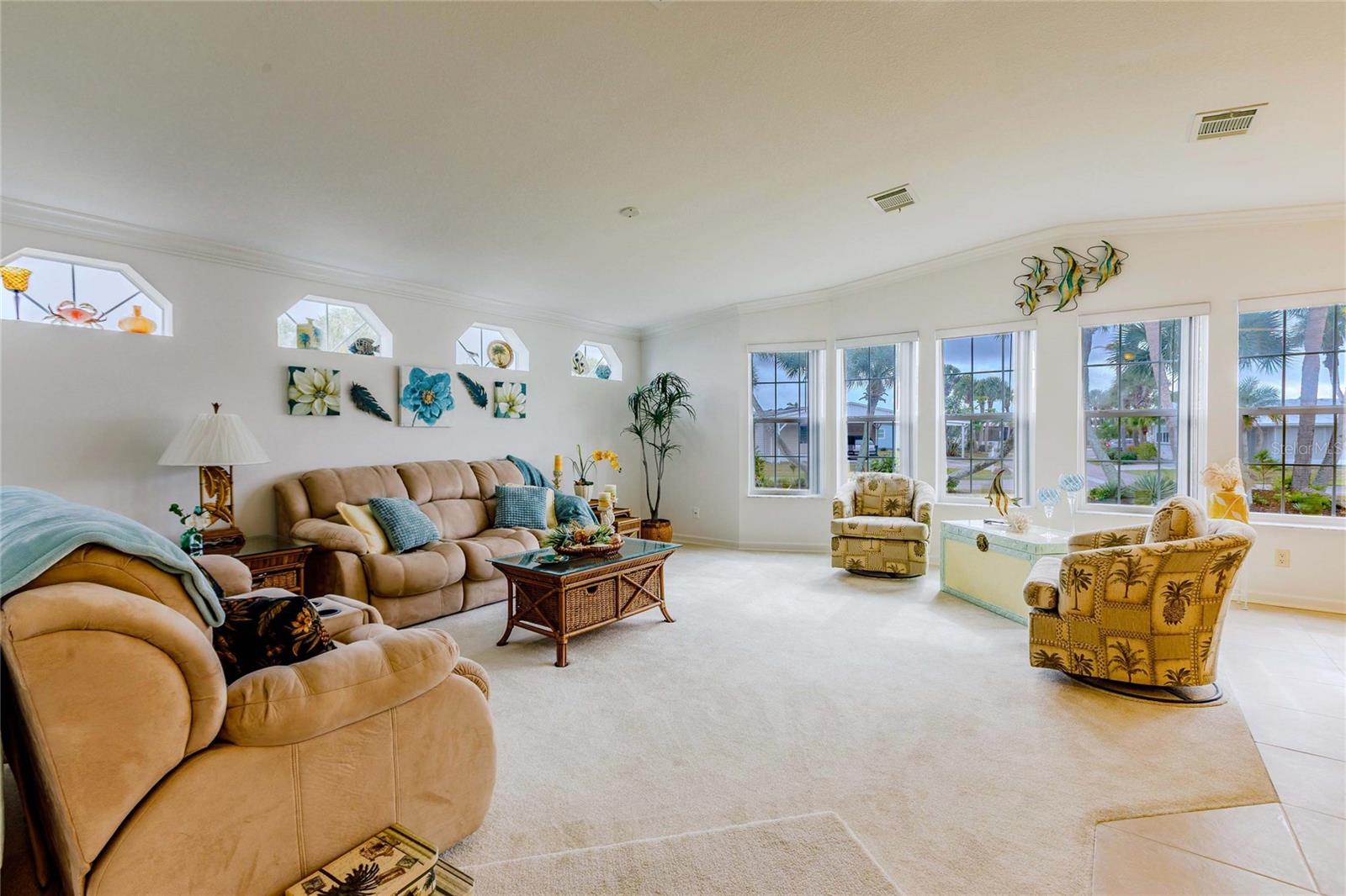 Image 10 of 57 For 2100 Kings Highway 200