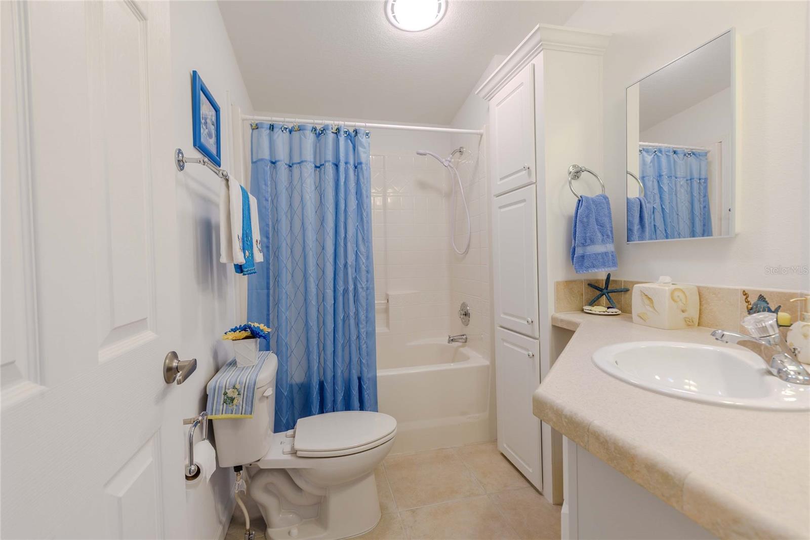 Image 25 of 57 For 2100 Kings Highway 200