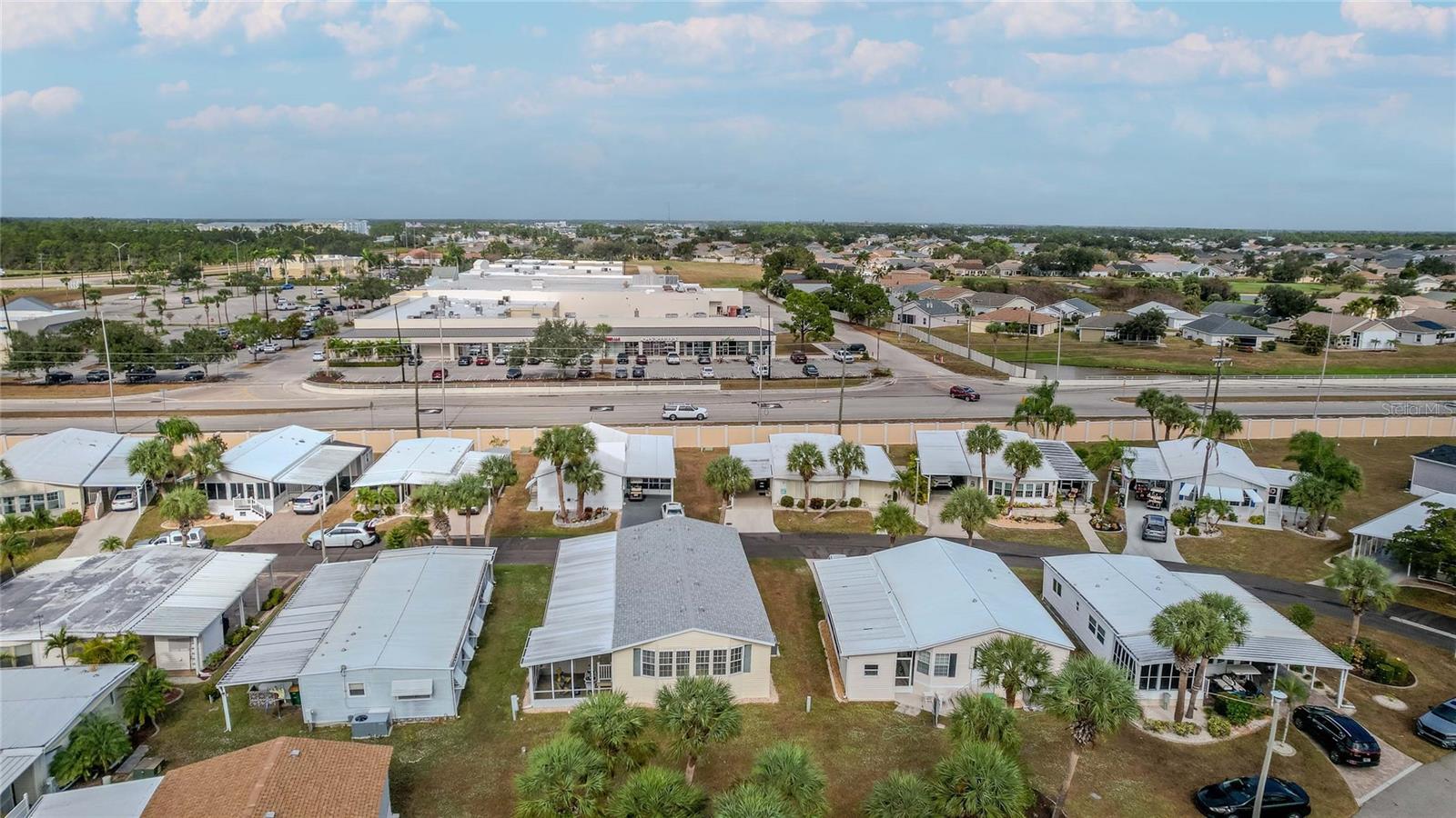 Image 53 of 57 For 2100 Kings Highway 200