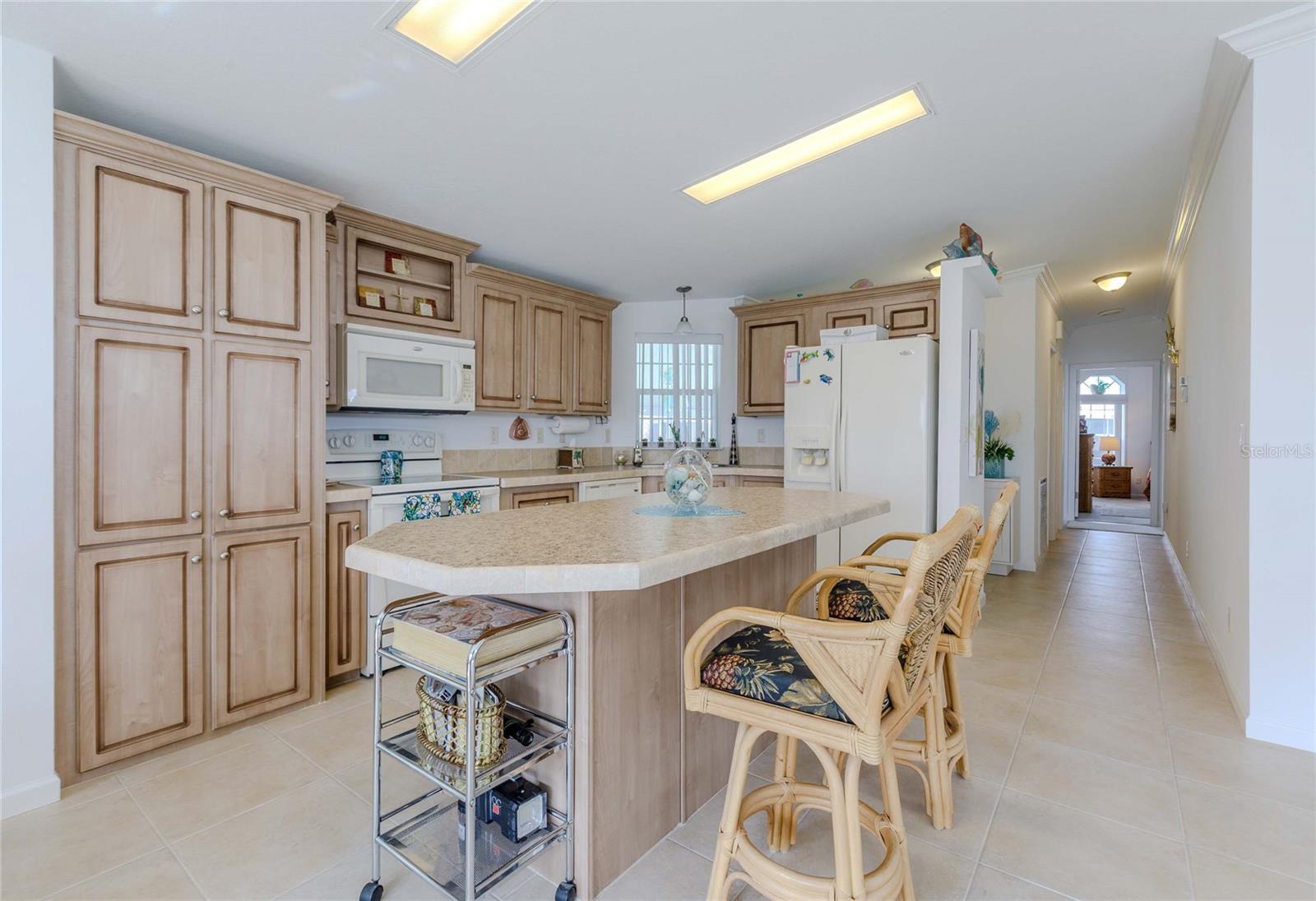 Image 7 of 57 For 2100 Kings Highway 200