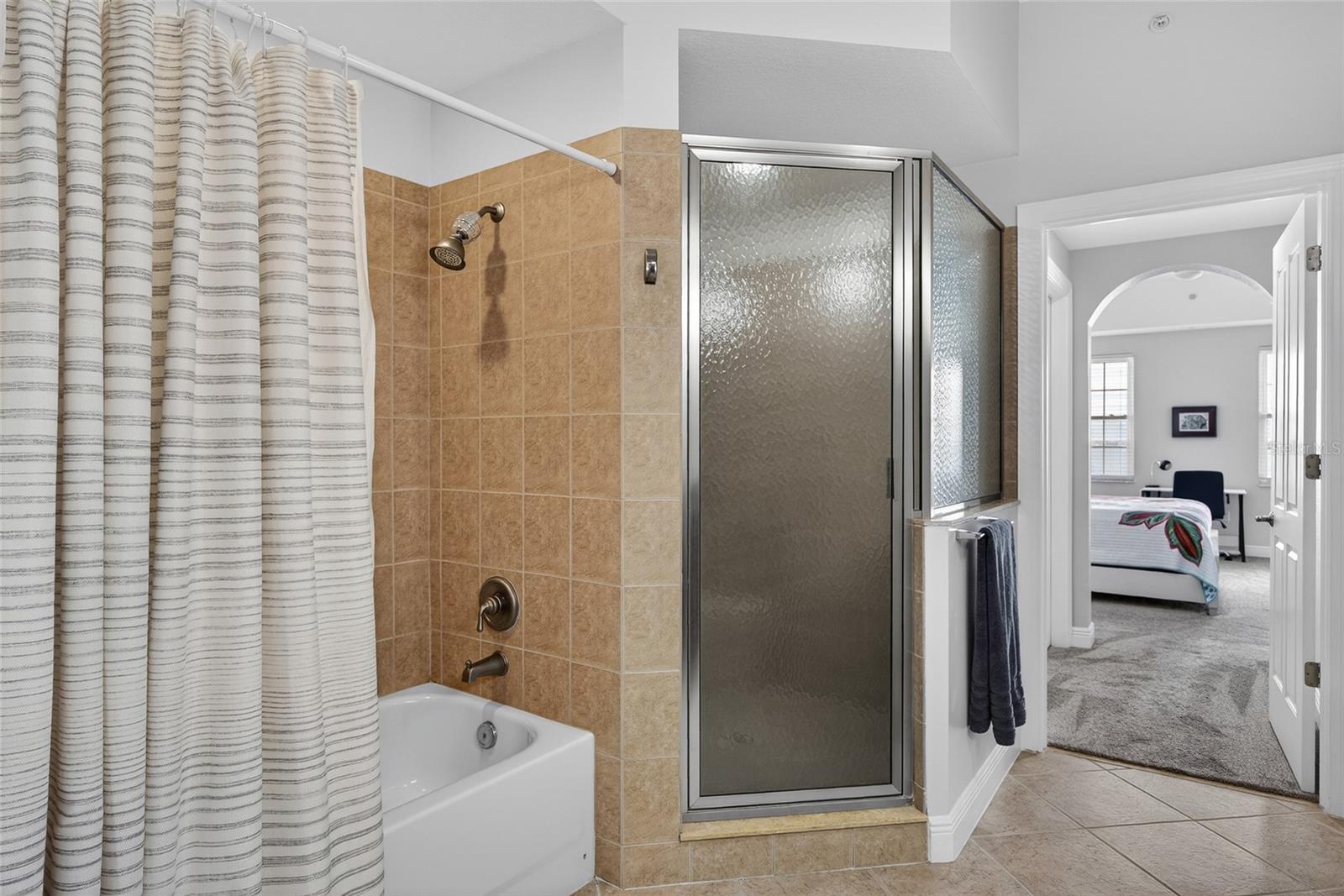 Image 15 of 35 For 5116 Melbourne Street B303