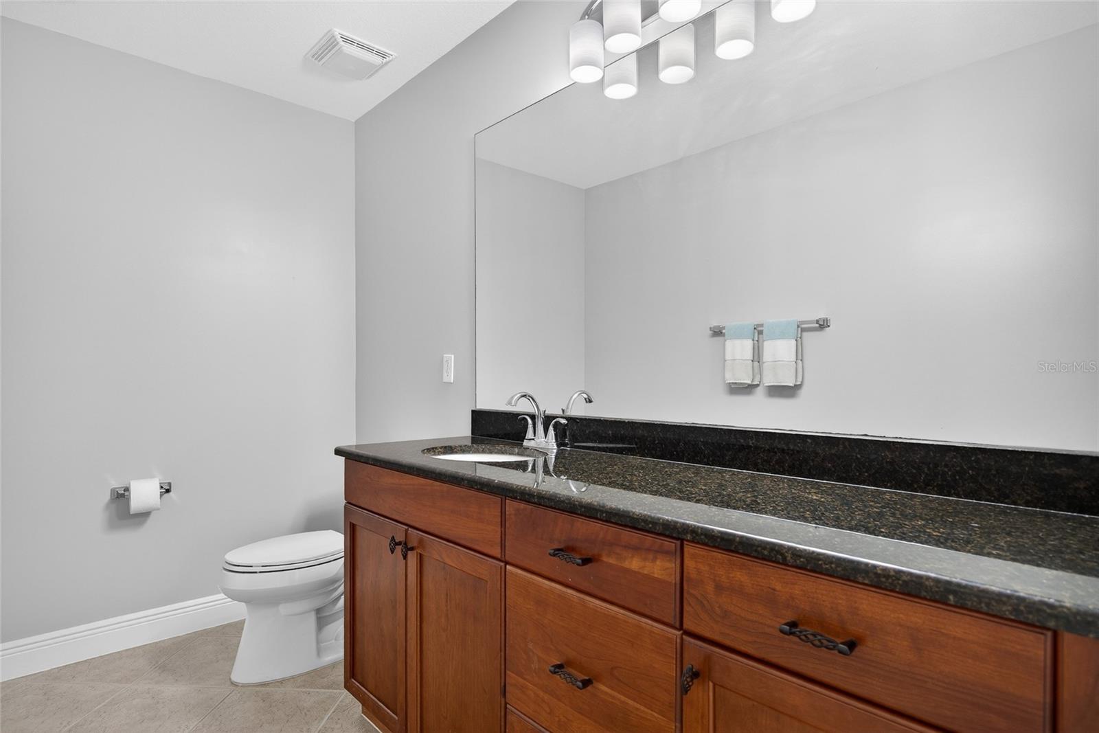 Image 20 of 35 For 5116 Melbourne Street B303