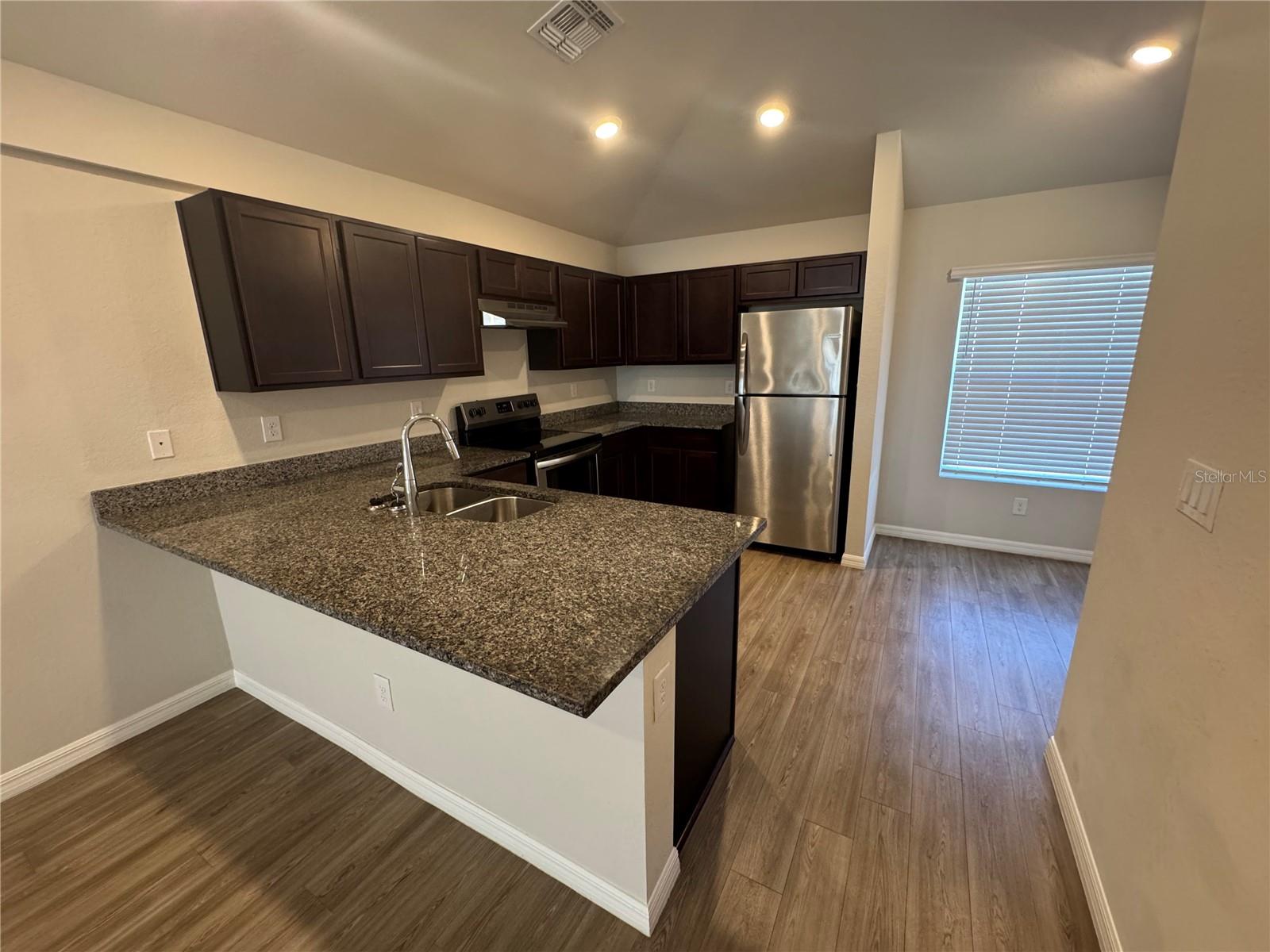 Image 4 of 13 For 12206 Van Loon Avenue