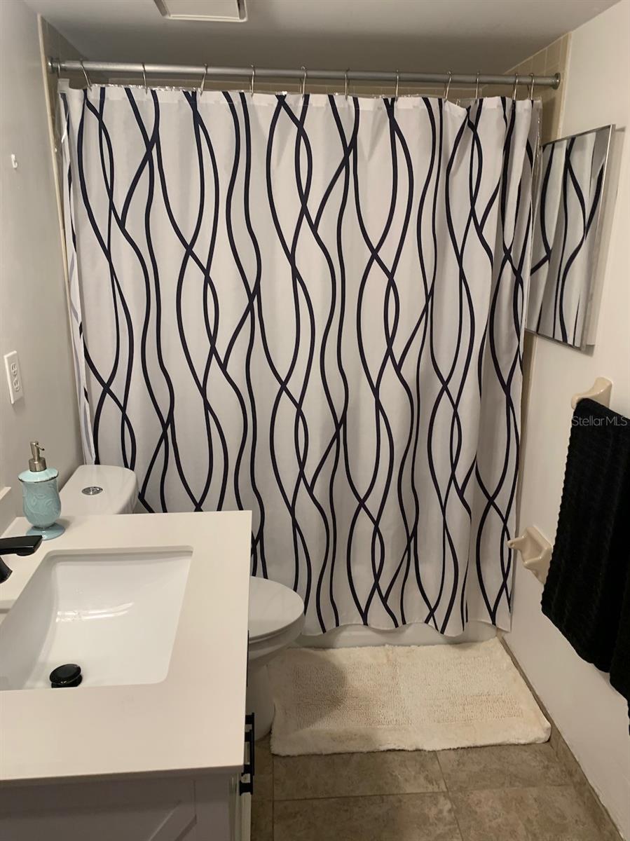 Image 18 of 24 For 3006 Caring Way 417