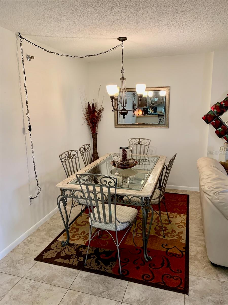 Image 9 of 24 For 3006 Caring Way 417