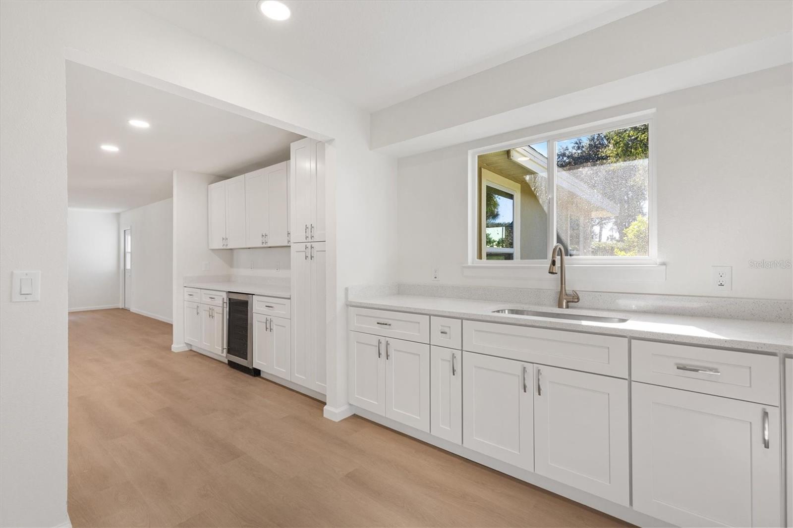 Image 18 of 39 For 11041 174th Loop