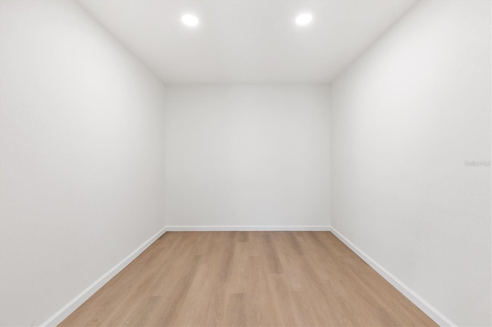 Image 26 of 39 For 11041 174th Loop