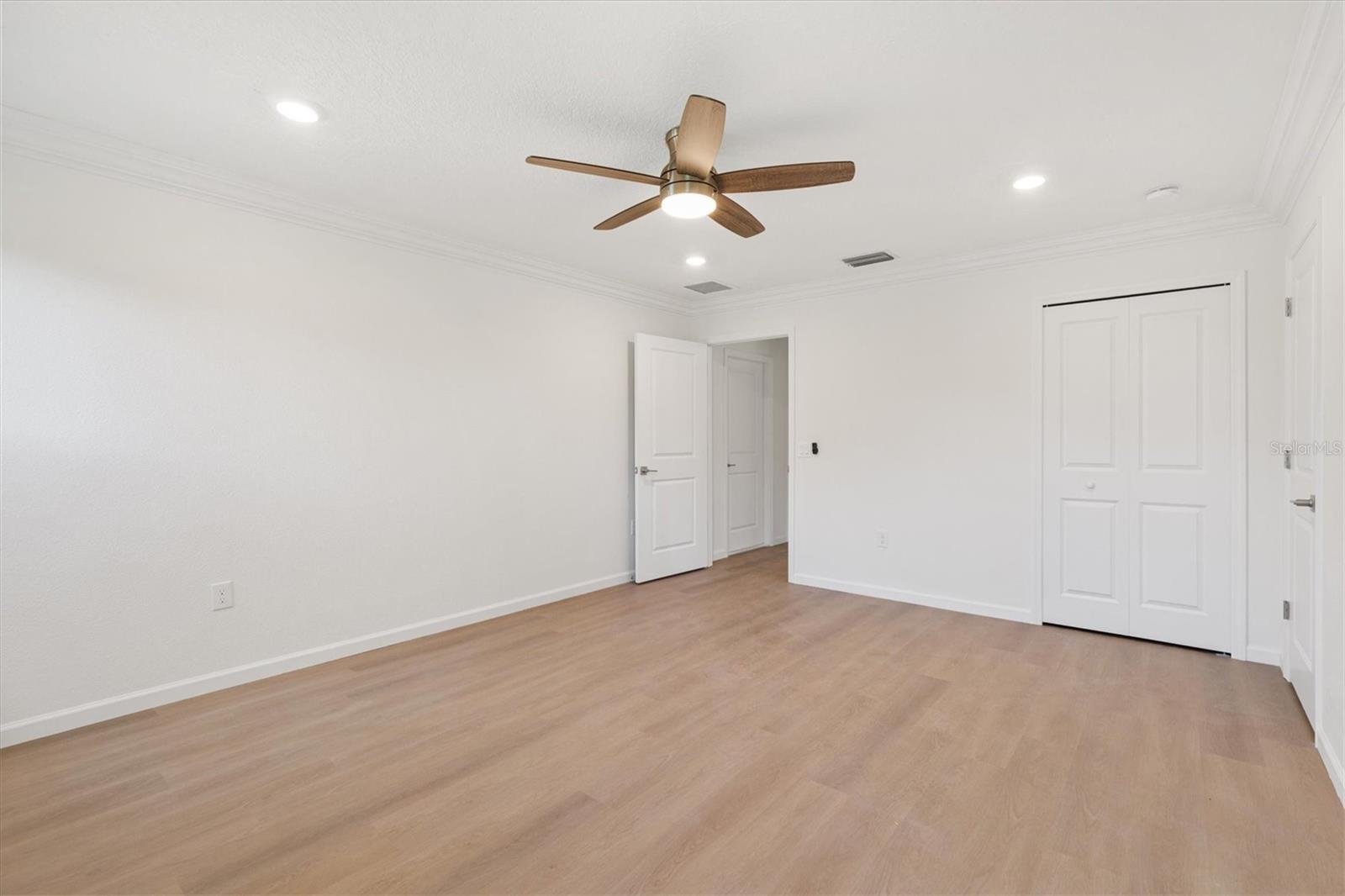 Image 32 of 39 For 11041 174th Loop