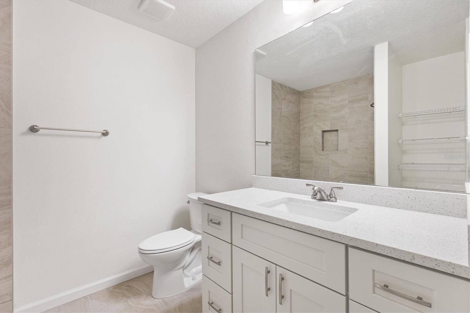 Image 34 of 39 For 11041 174th Loop