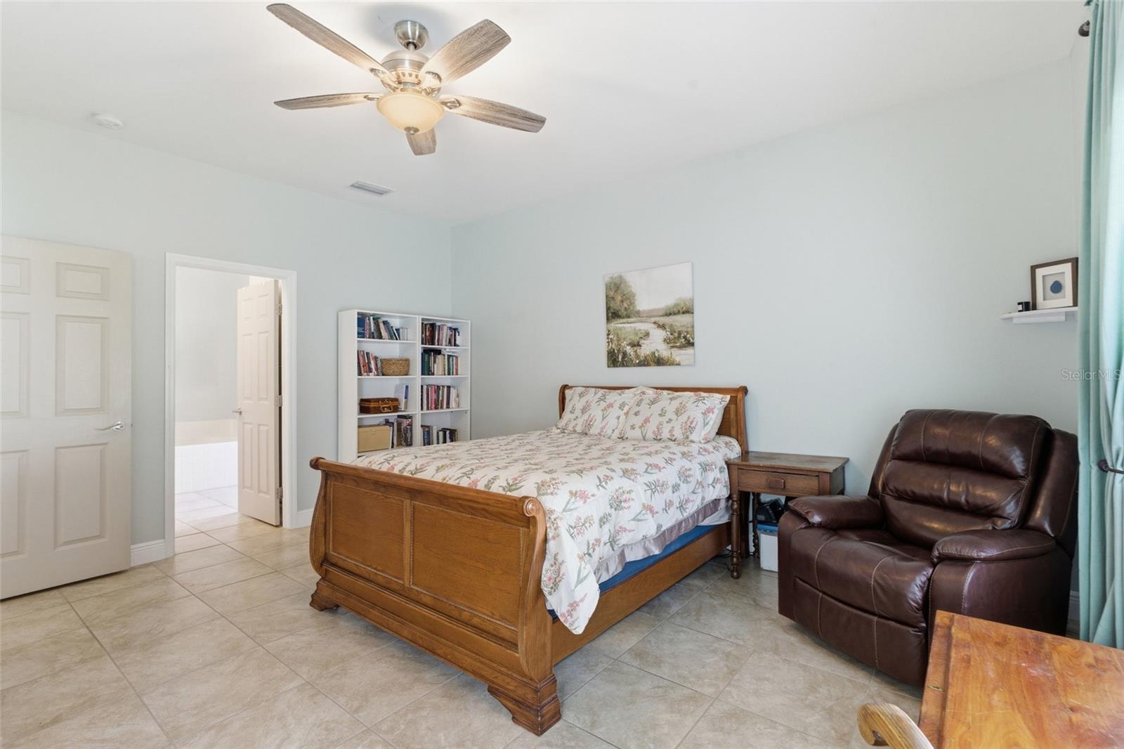 Image 25 of 44 For 2412 Nature Pointe Loop