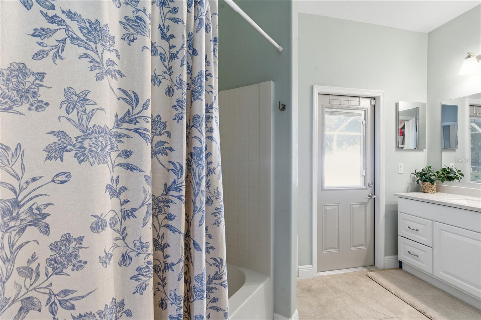 Image 33 of 44 For 2412 Nature Pointe Loop