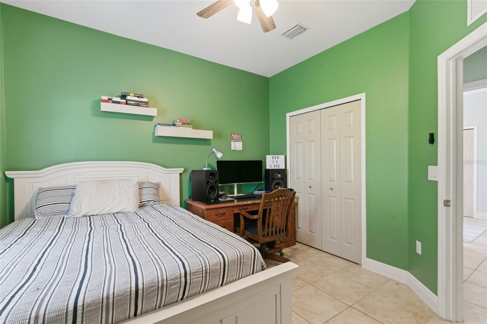 Image 35 of 44 For 2412 Nature Pointe Loop