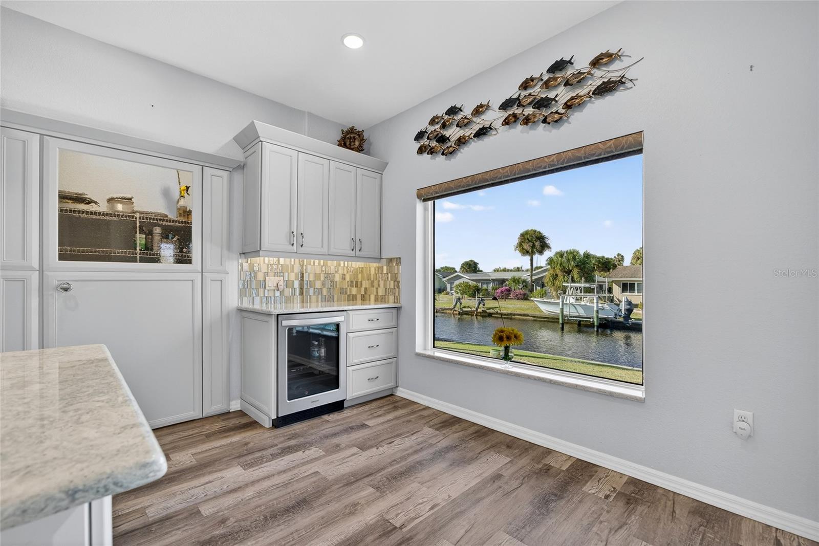 Image 13 of 37 For 2911 Riverside Drive