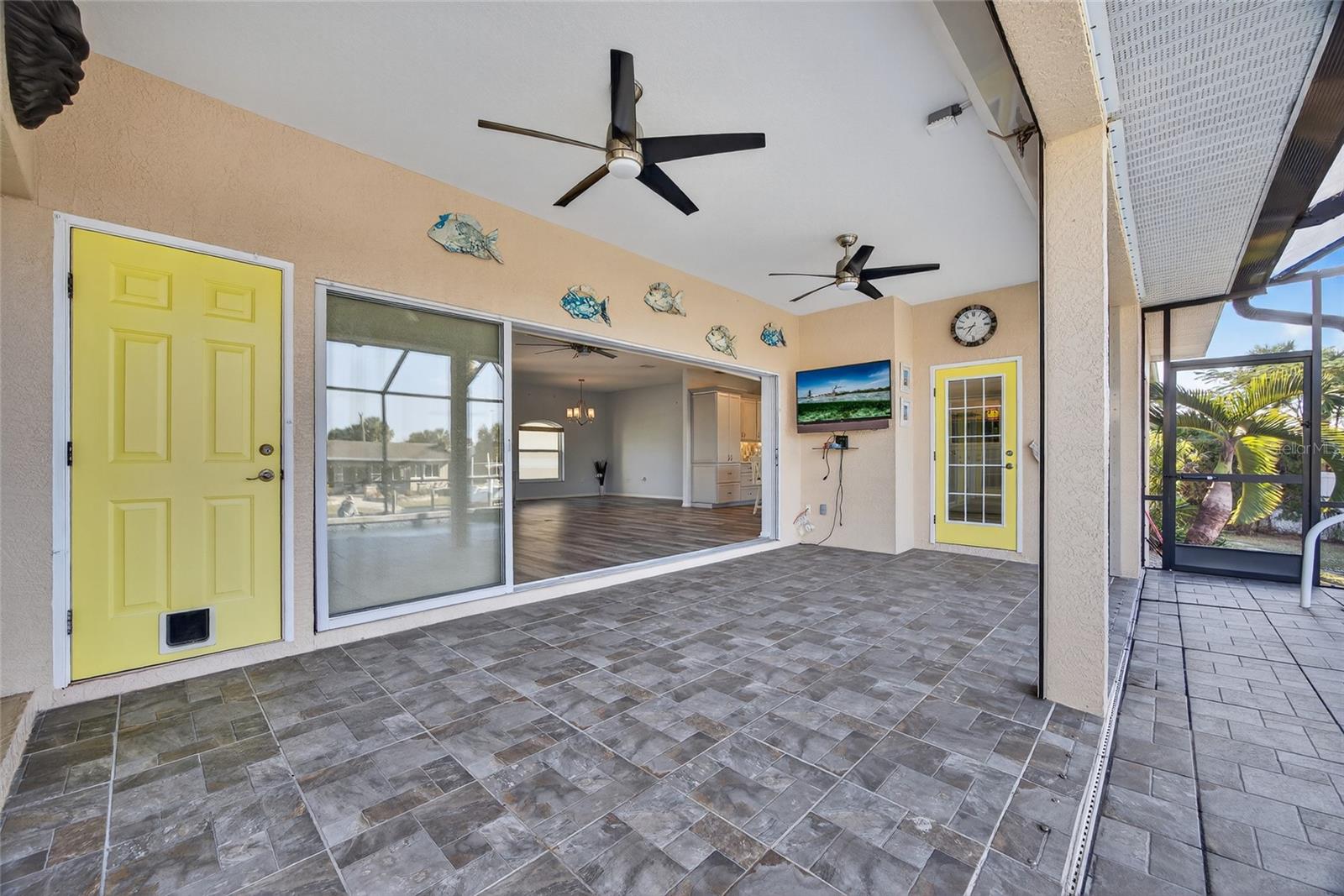 Image 25 of 37 For 2911 Riverside Drive