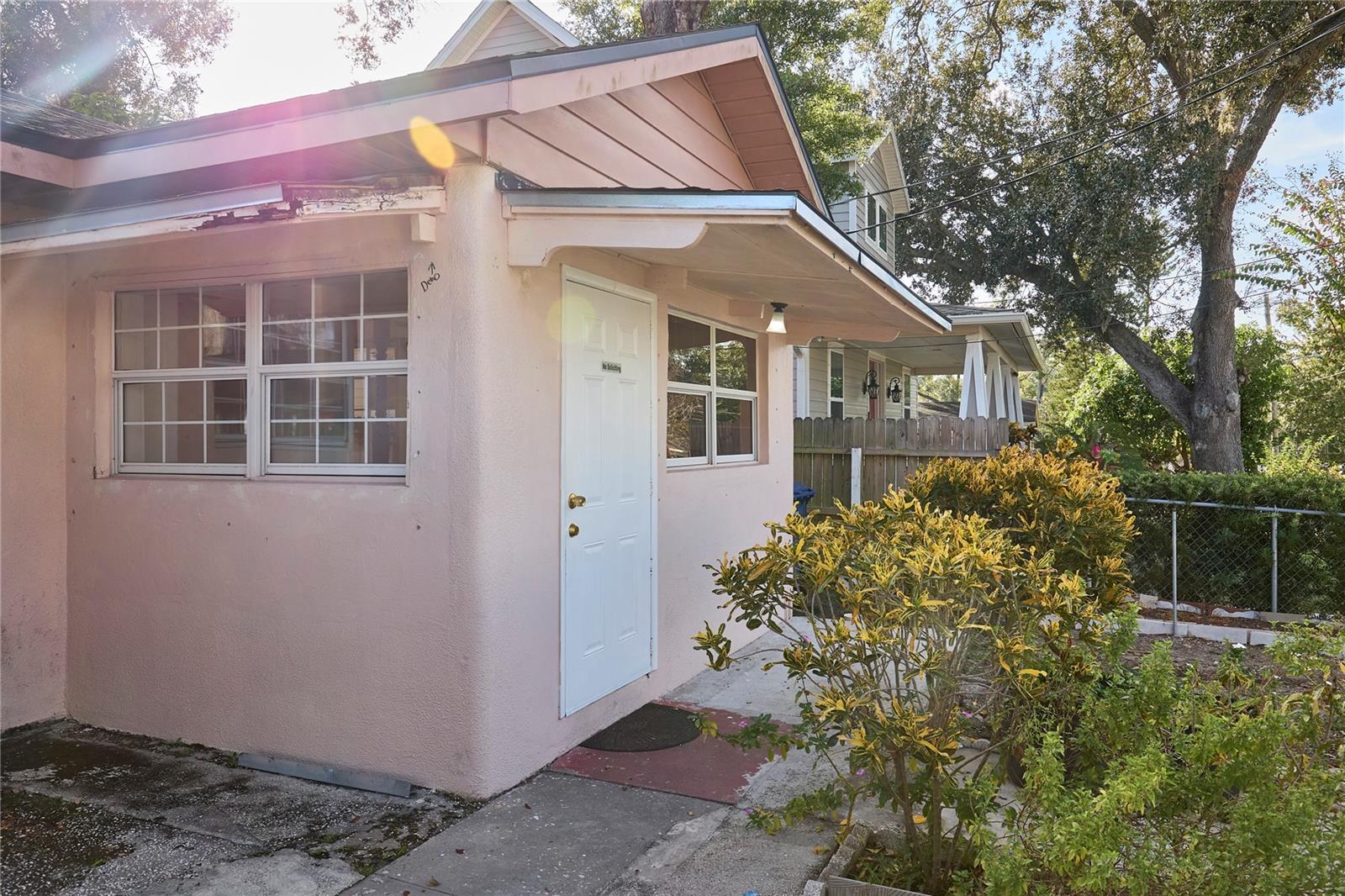 Image 28 of 30 For 214 Elm Street