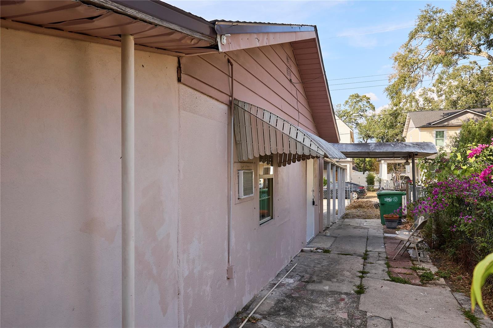 Image 29 of 30 For 214 Elm Street