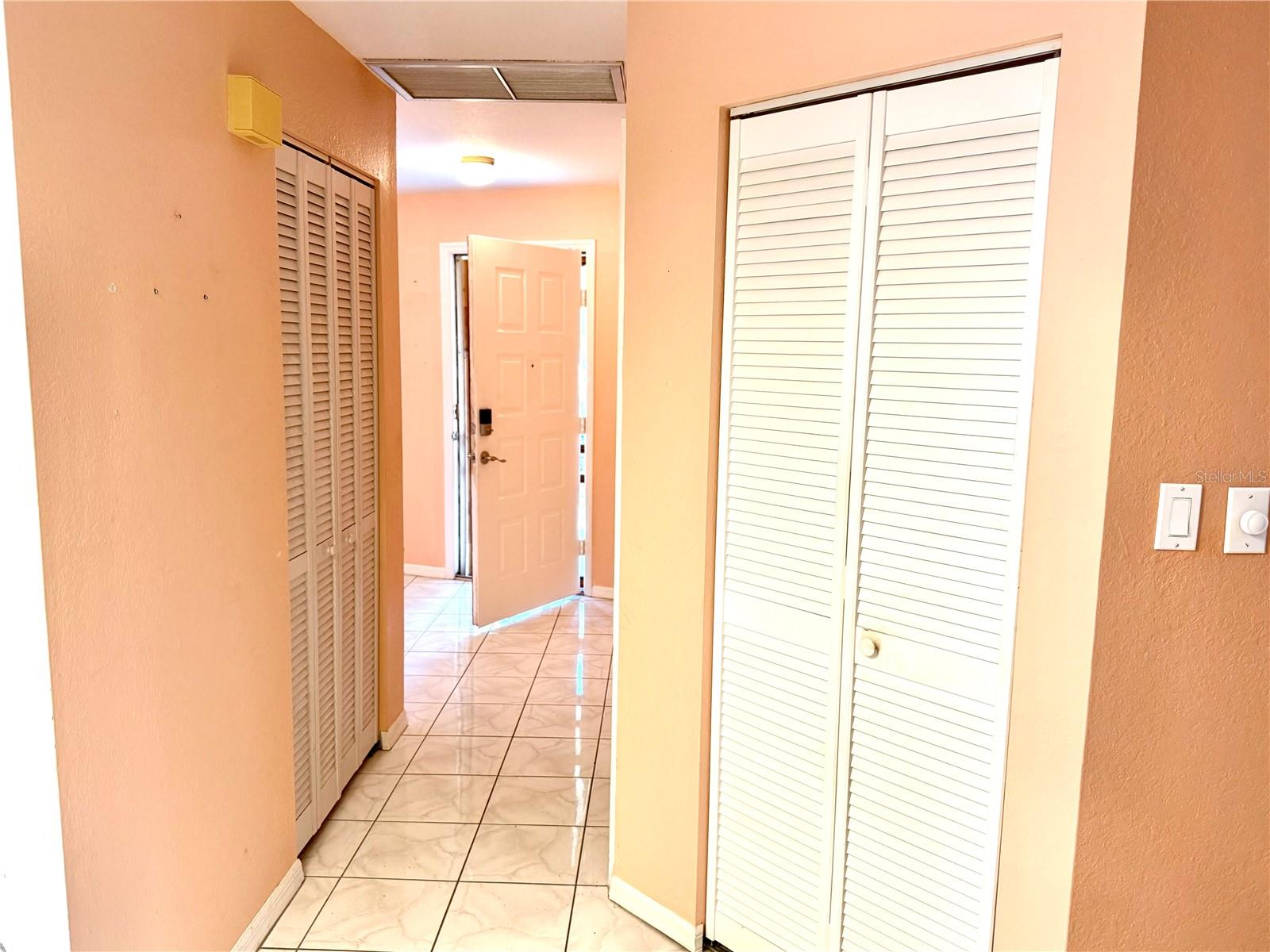 Image 13 of 29 For 21466 Sheldon Avenue